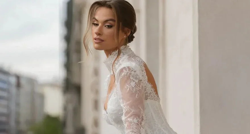 Yaz Düğünleri İçin Gelinlik Kumaşı Seçimi: İpek Şifon mu, Fransız Danteli mi? - Mediha Cambaz Bridal