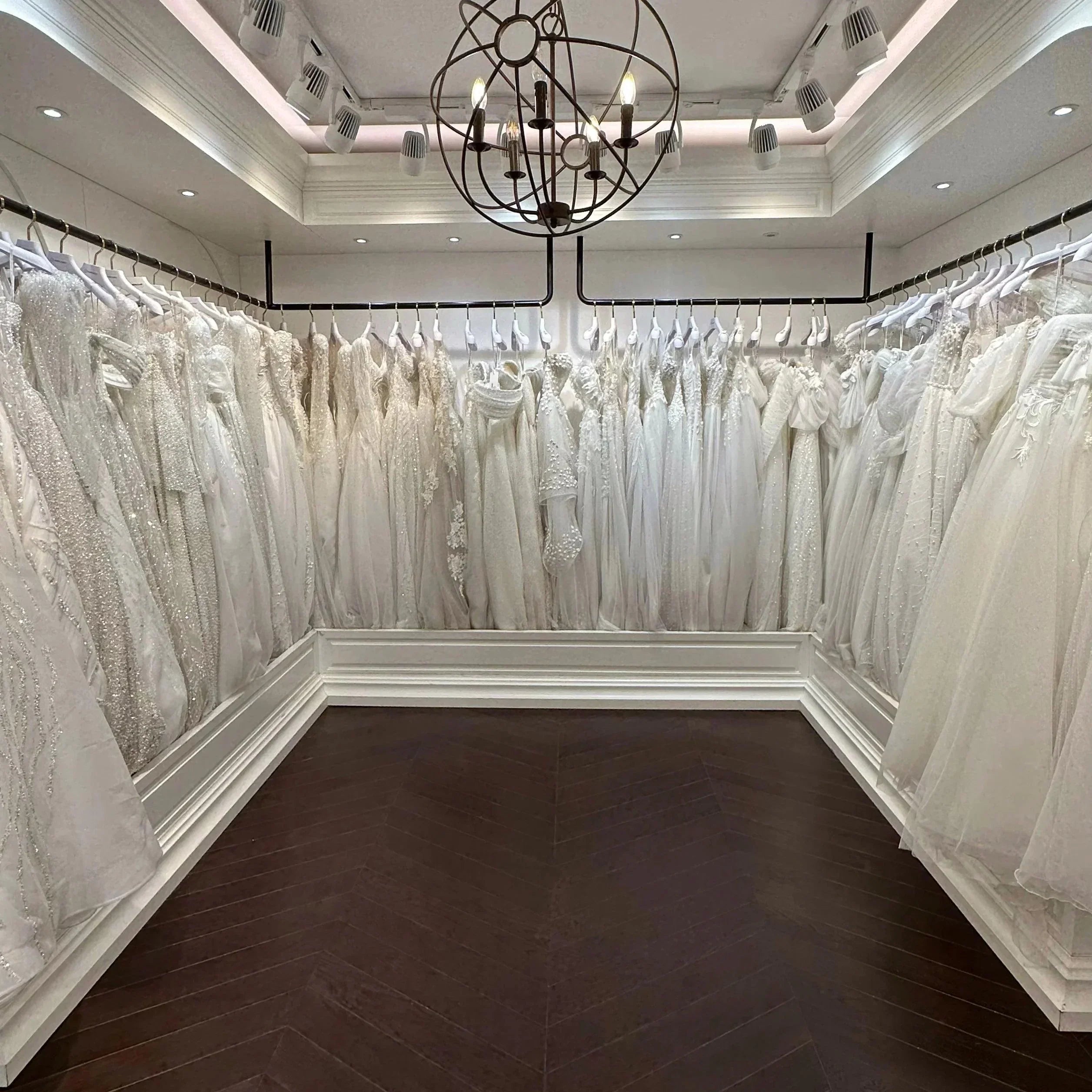 Gelinlik Seçiminde Sık Yapılan Hatalar ve Mediha Cambaz'dan Altın Değerinde Çözüm Önerileri - Mediha Cambaz Bridal