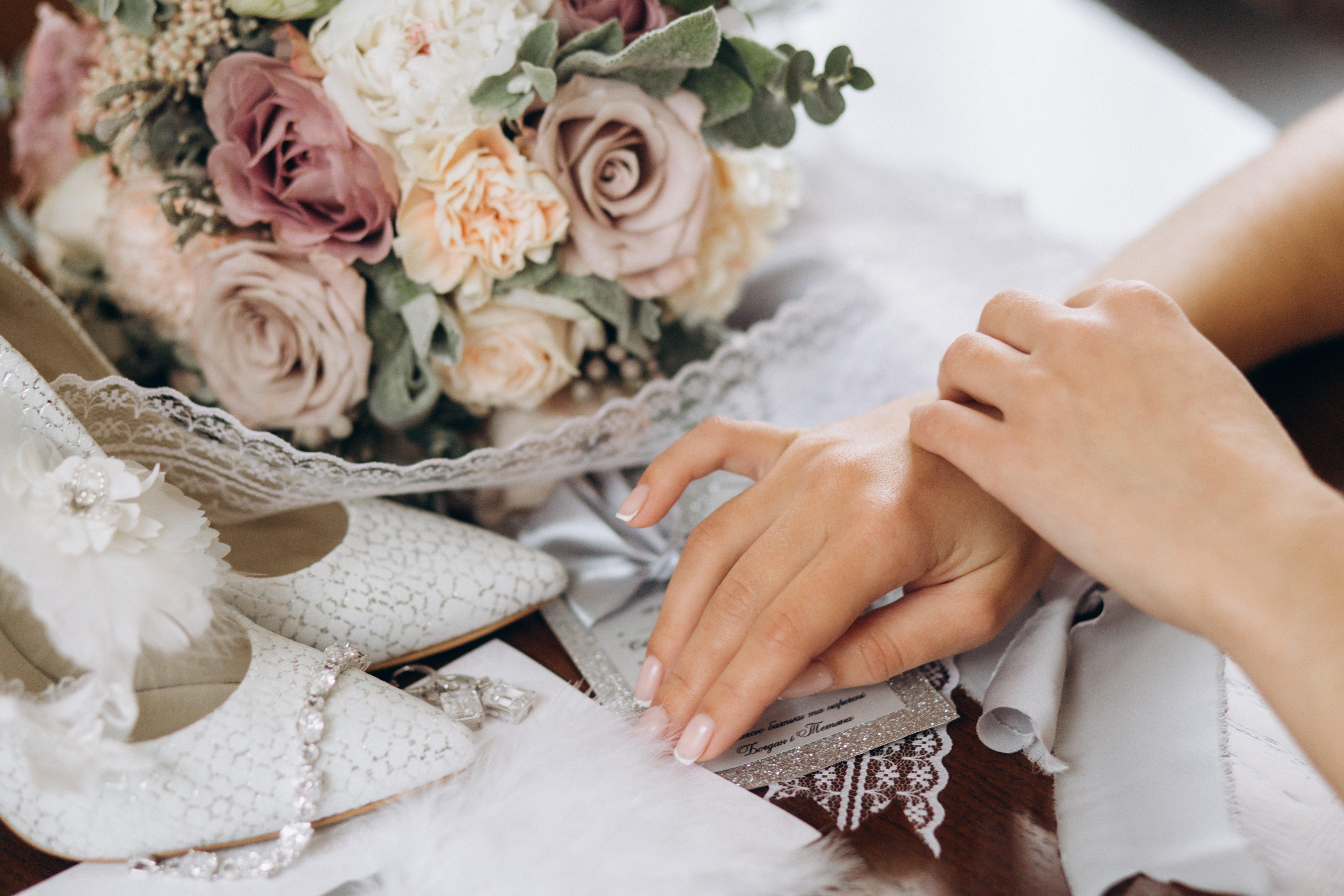 Nişanda Sırasıyla Ne Yapılır? Adım Adım Nişan Töreni Rehberi - Mediha Cambaz Bridal