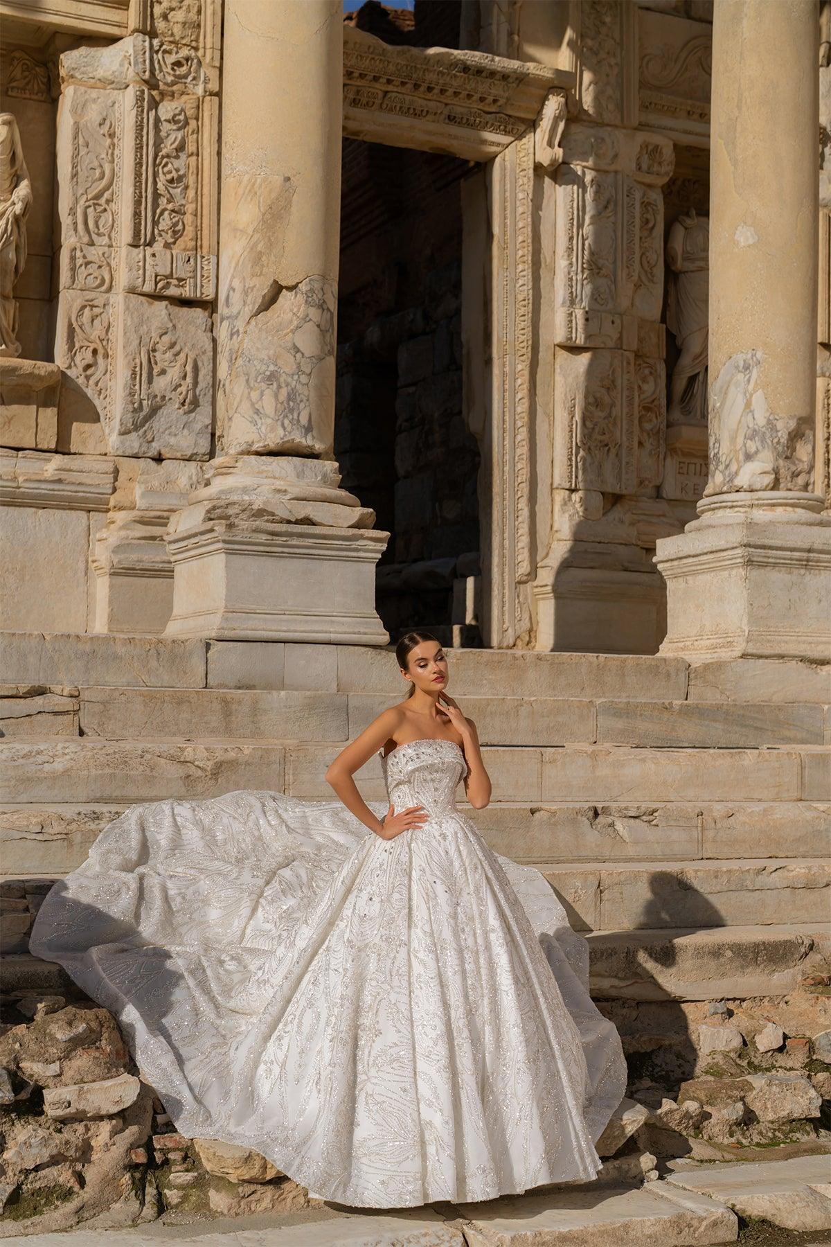 Tiberius Straplez Swarovski İşlemeli Prenses Gelinlik - Mediha Cambaz Bridal
