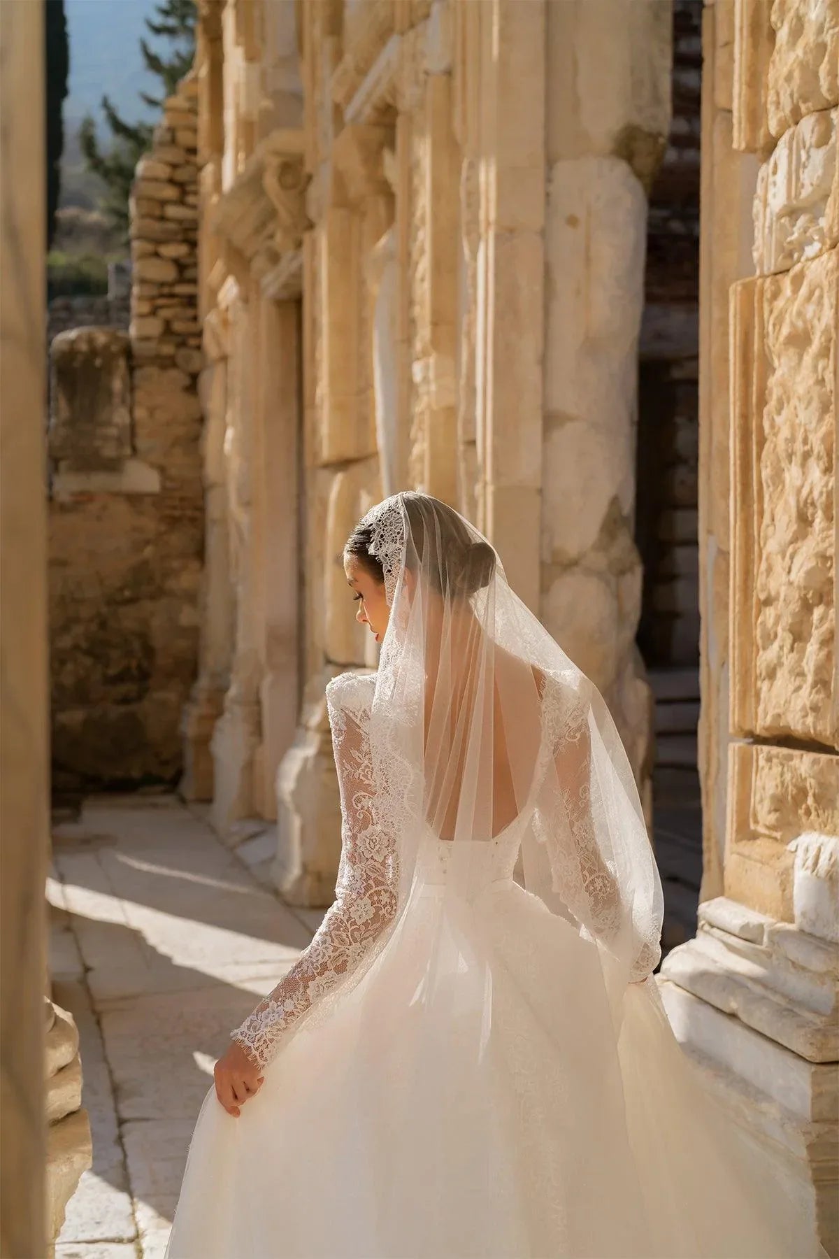 Celsus Uzun Kollu Fransız Dantelli A Kesim Gelinlik - Mediha Cambaz Bridal