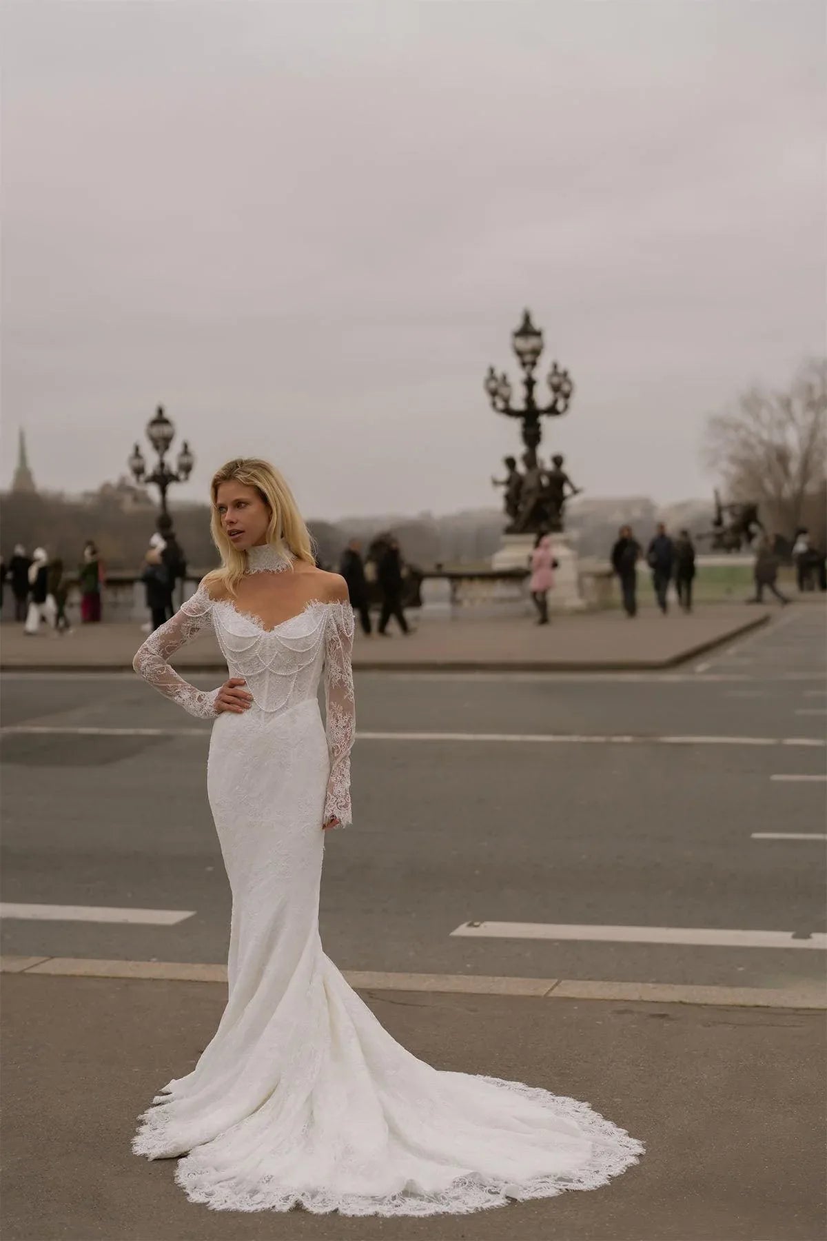 La Belle Uzun Kollu Kayık Yaka İncili Fransız Dantelli Balık Gelinlik - Mediha Cambaz Bridal