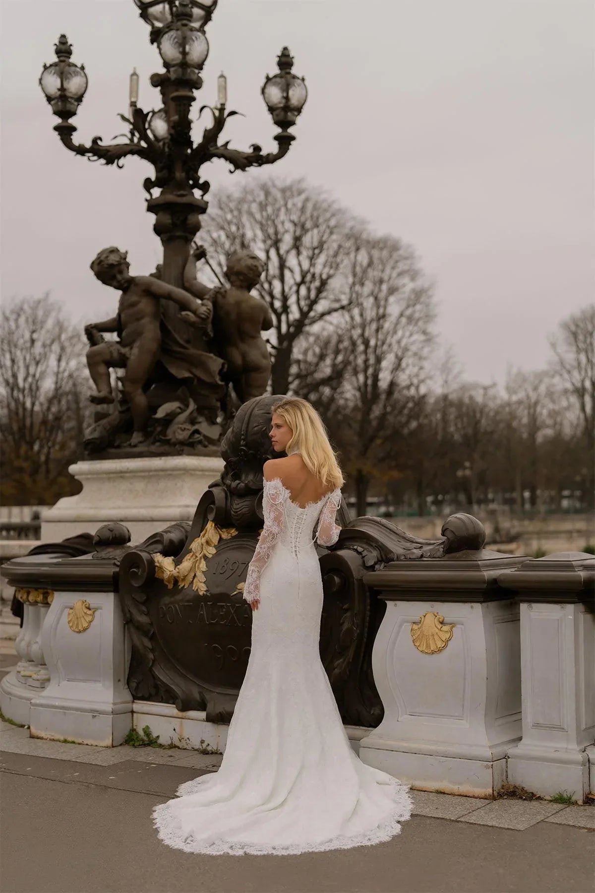 La Belle Uzun Kollu Kayık Yaka İncili Fransız Dantelli Balık Gelinlik - Mediha Cambaz Bridal