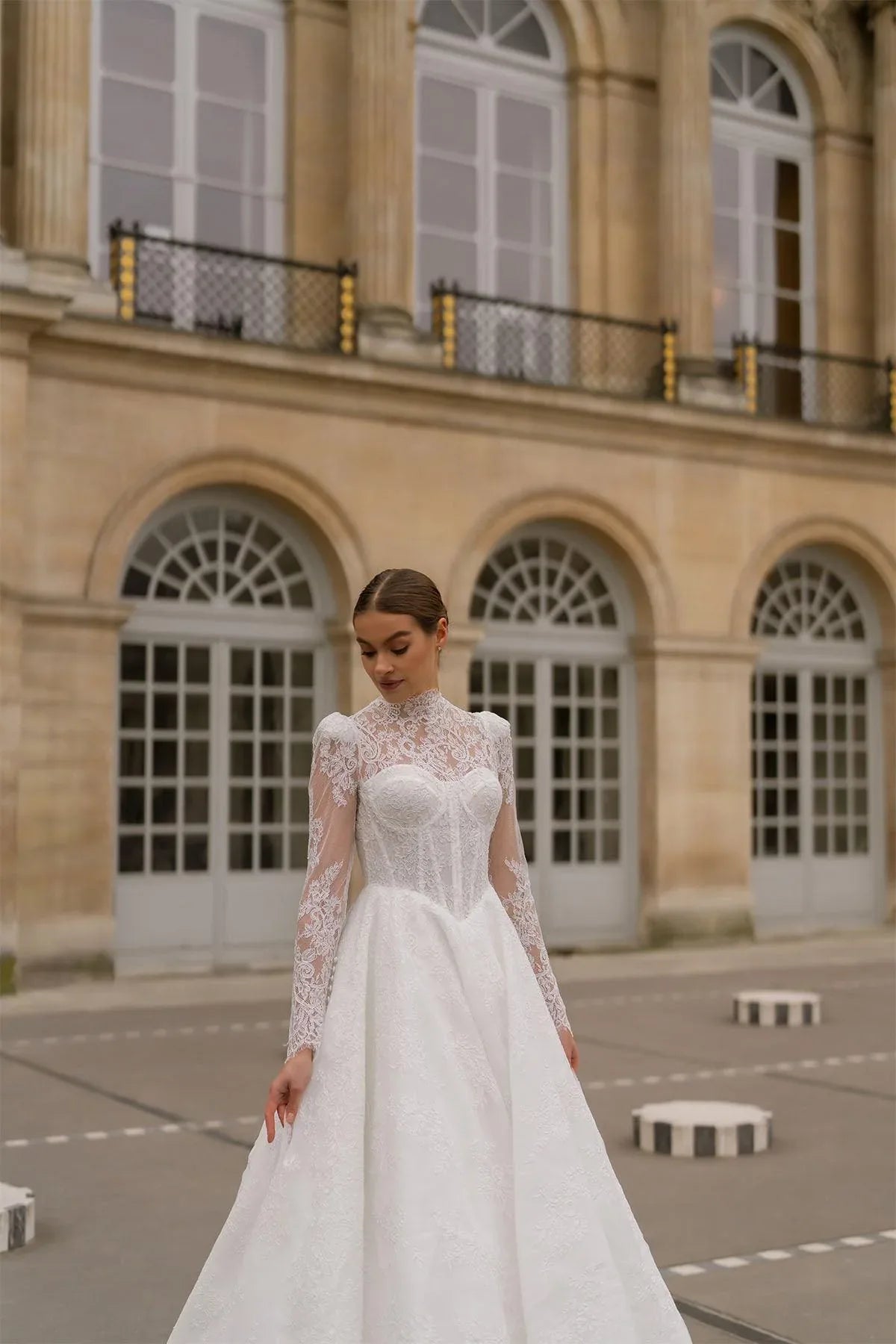 Verano Hakim Yaka Fransız Dantelli Uzun Kollu A Kesim Gelinlik - Mediha Cambaz Bridal