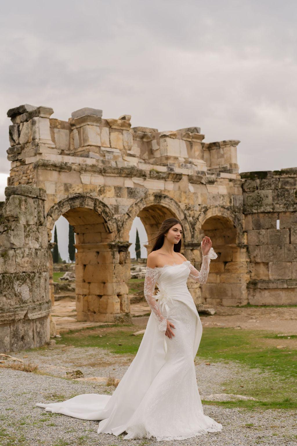 Nerva Uzun Kollu Fransız Dantelli Balık Gelinlik - Mediha Cambaz Bridal