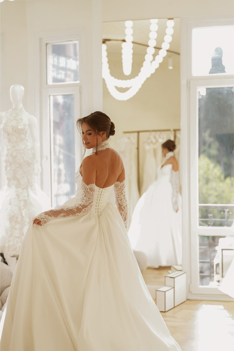 Luzz Straplez Drape Saten Detaylı Prenses Gelinlik