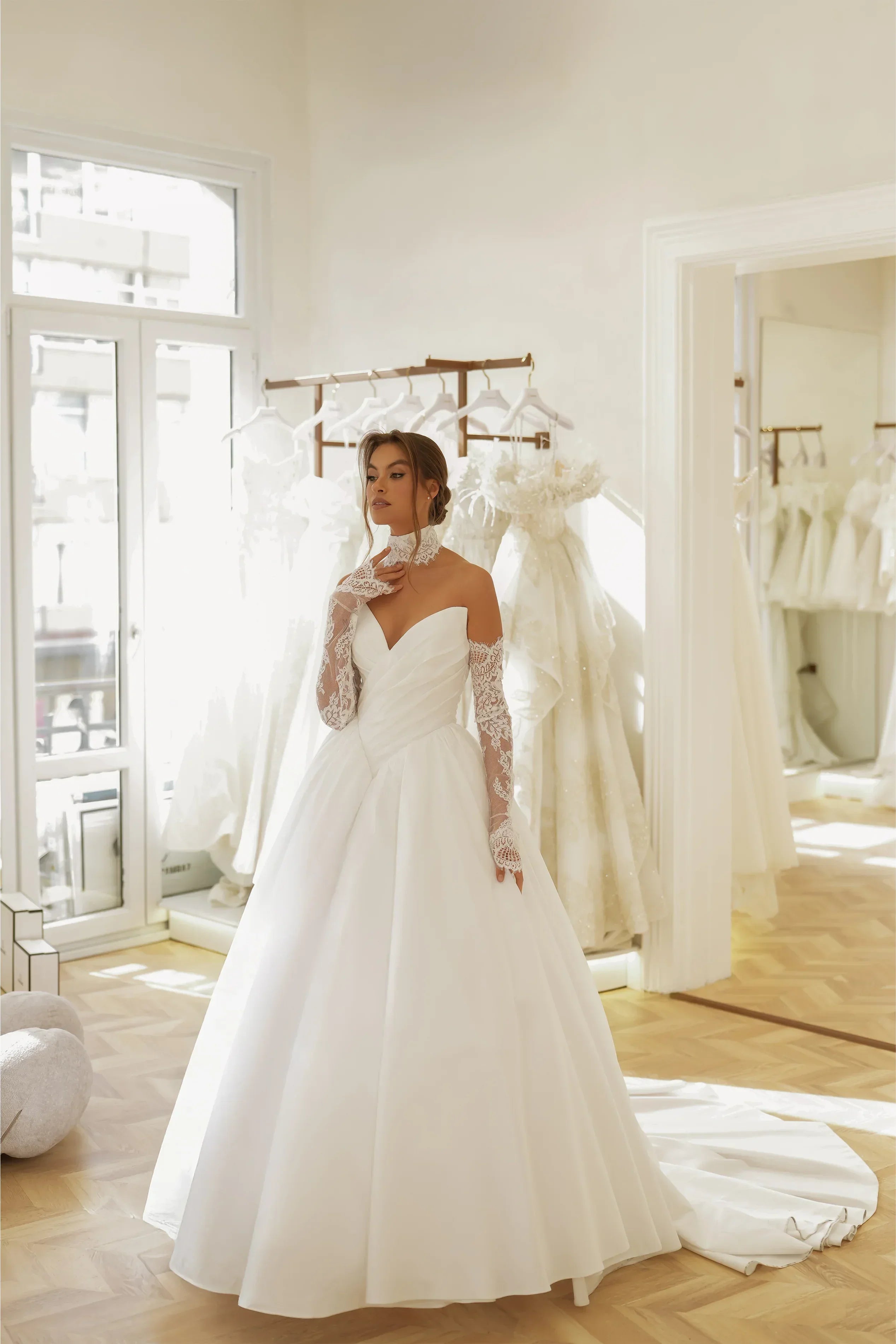 Luzz Straplez Drape Saten Detaylı Prenses Gelinlik - Mediha Cambaz Bridal