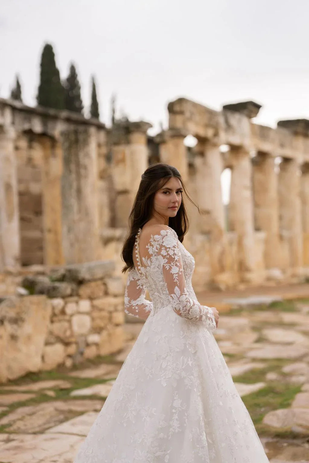 Zephry Uzun Kollu V Korsajlı A Kesim Gelinlik - Mediha Cambaz Bridal