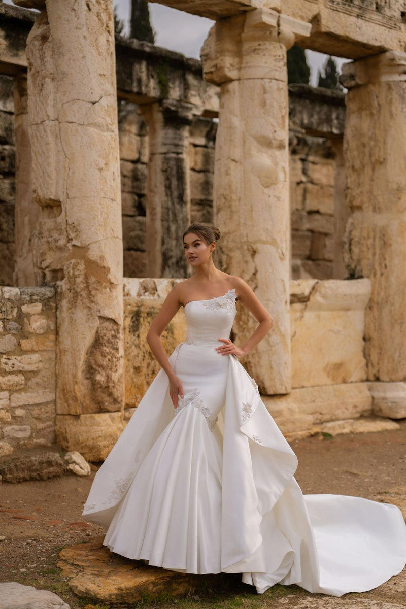 Cleopatra Asymmetrical Neck Integrated Skirt Mermaid Wedding Dress