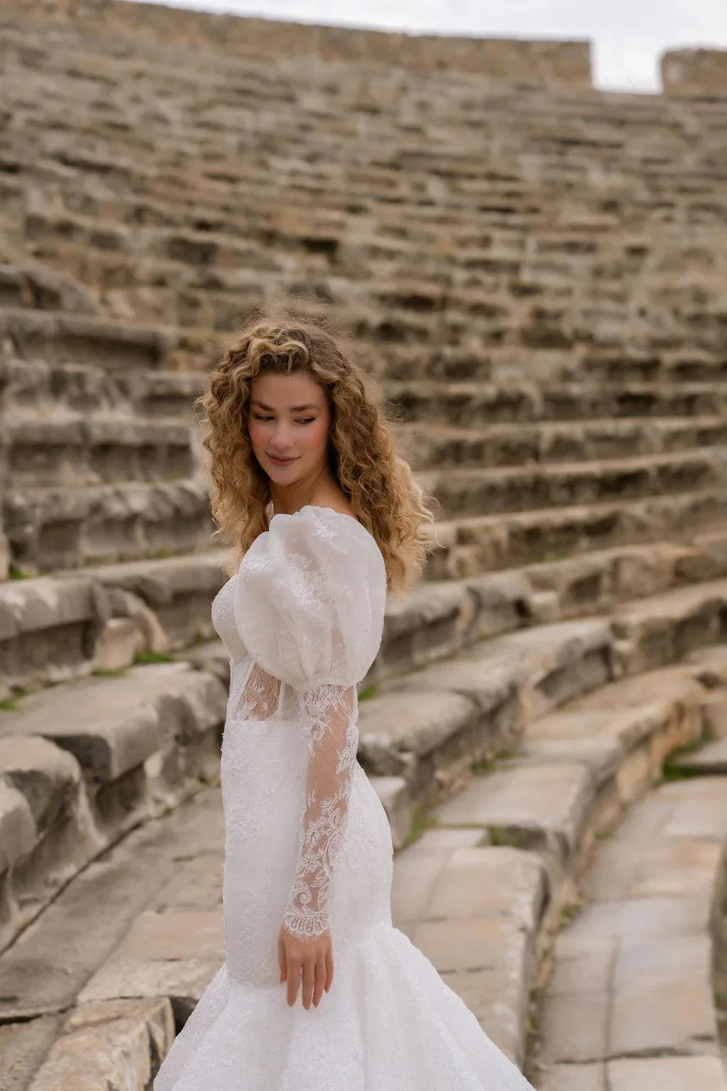 Hadrian Kalp Yaka Fransız Dantelli Balık Gelinlik - Mediha Cambaz Bridal