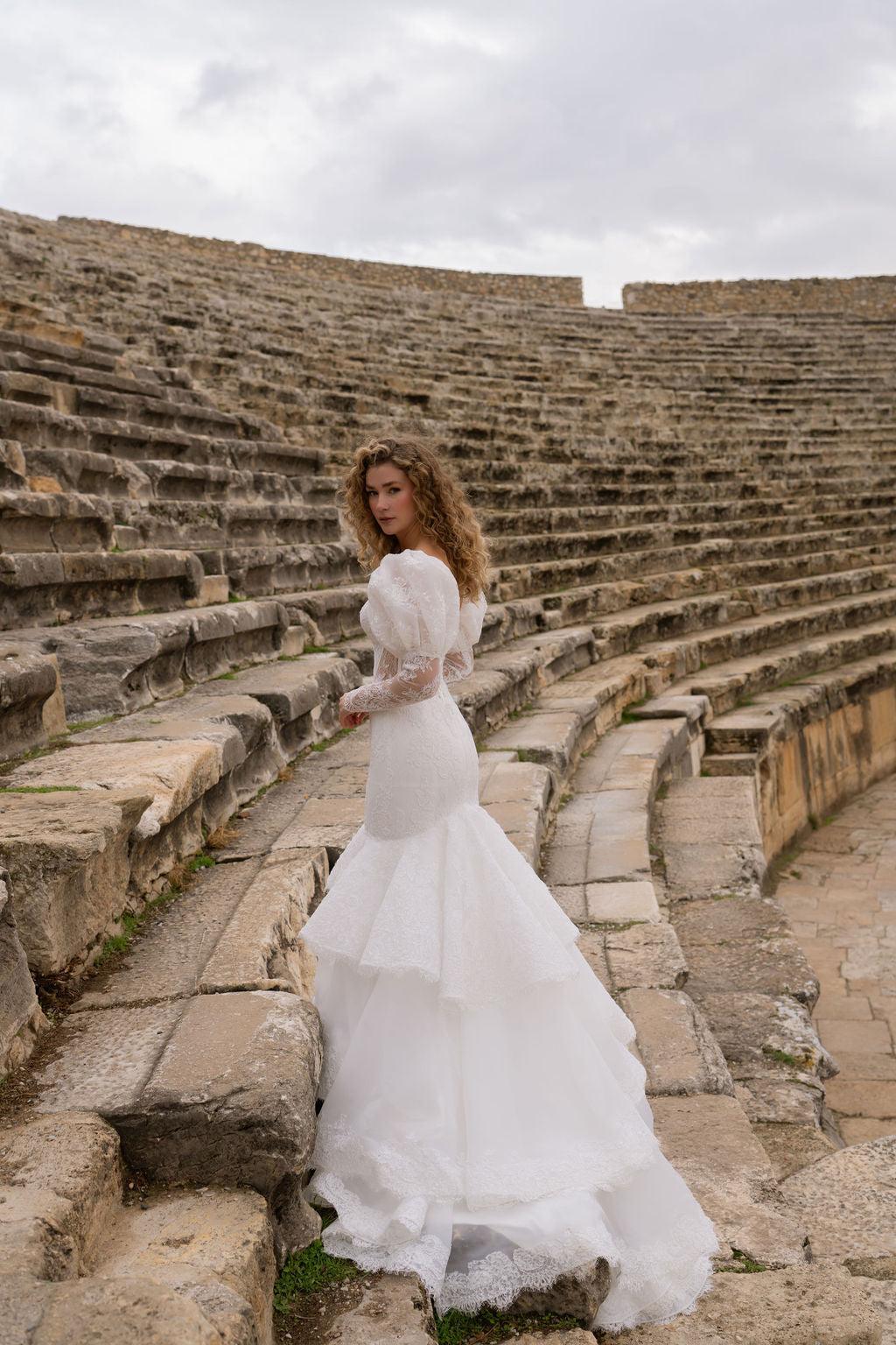 Hadrian Kalp Yaka Fransız Dantelli Balık Gelinlik - Mediha Cambaz Bridal