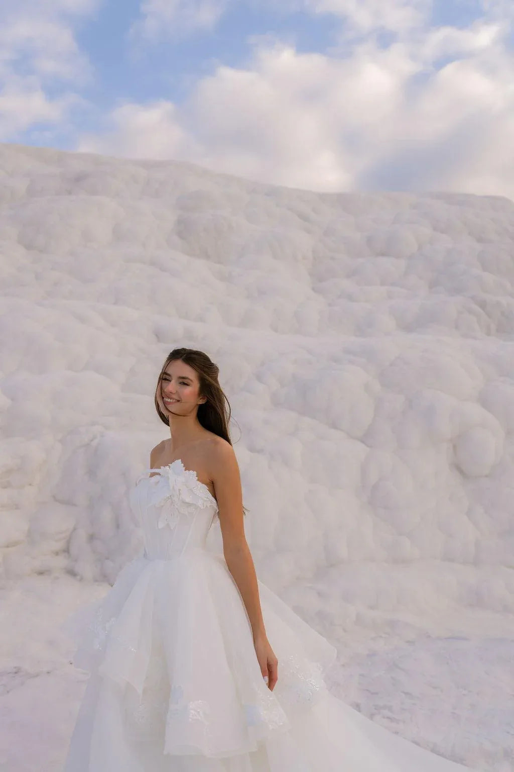 Midas Straplez Katmanlı Etekli Prenses Gelinlik - Mediha Cambaz Bridal