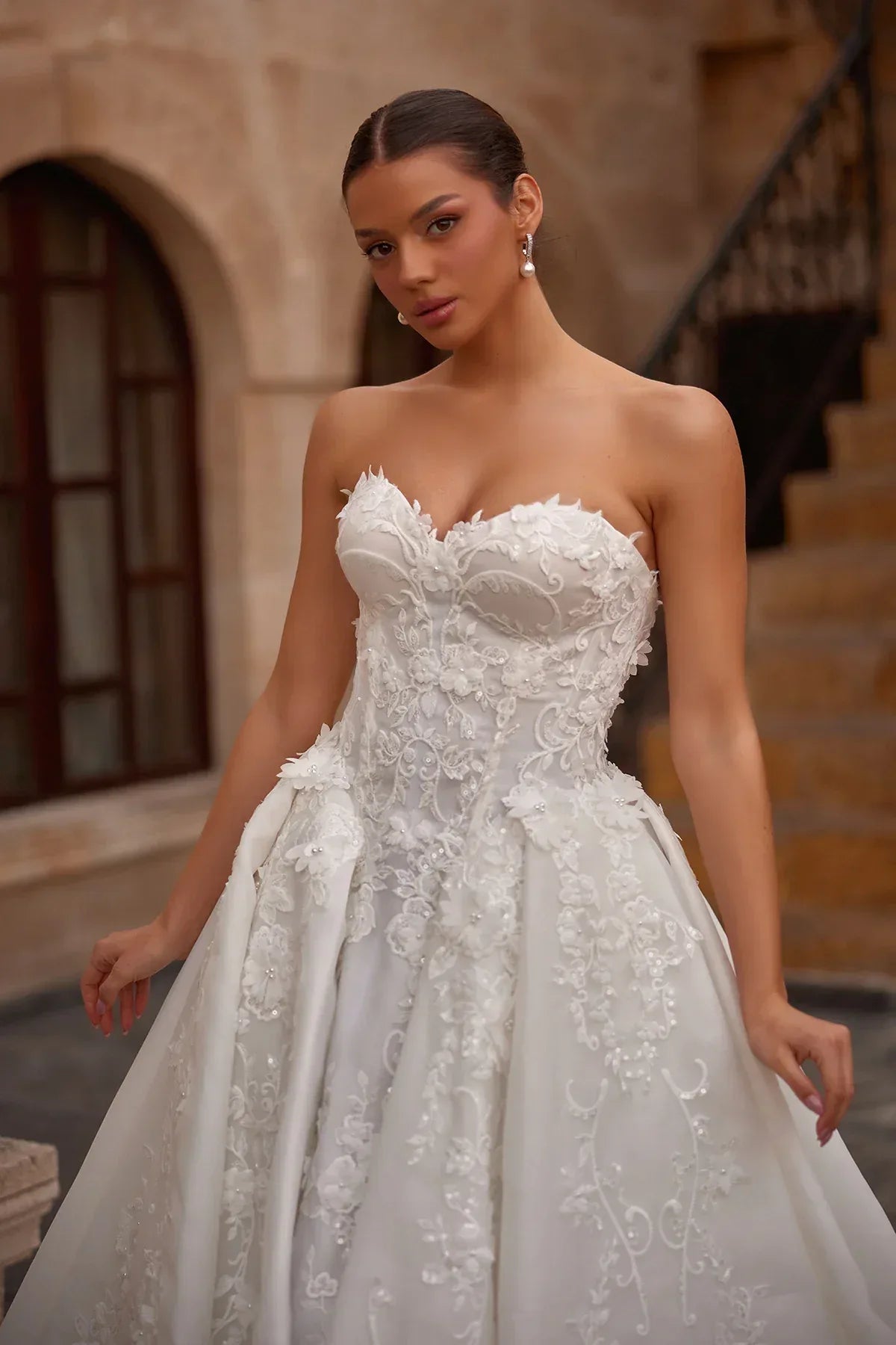 Enya Straplez Kalp Yaka Üç Boyutlu Prenses Gelinlik - Mediha Cambaz Bridal