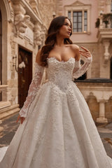 Aira Entegre Uzun Kollu Fransız Dantelli Üç Boyutlu Straplez Gelinlik - Mediha Cambaz Bridal