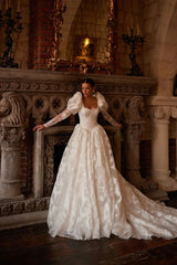 Daphne 26 Karpuz Kollu Kare Yaka V Korsajlı Brokarlı Vintage Gelinlik - Mediha Cambaz Bridal