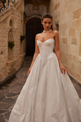 Courna Drape Detaylı İpek Tafta Straplez Gelinlik - Mediha Cambaz Bridal