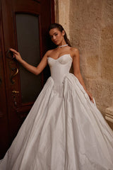 Courna Drape Detaylı İpek Tafta Straplez Gelinlik - Mediha Cambaz Bridal