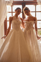 Voile Halter Yaka Düğme Detaylı Fransız Dantelli Gelinlik