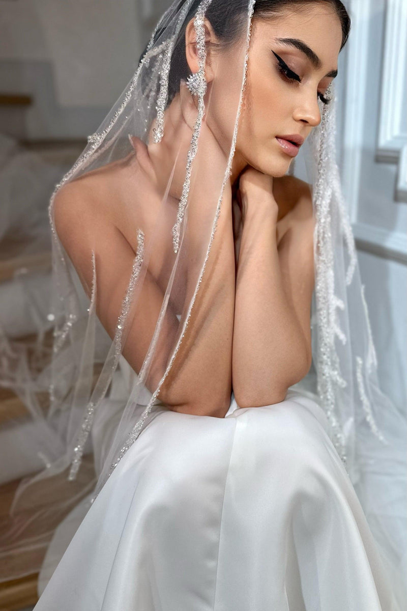 Amber Çizgisel Dantel İşlemeli Özel Tasarım Uzun Duvak - Mediha Cambaz Bridal