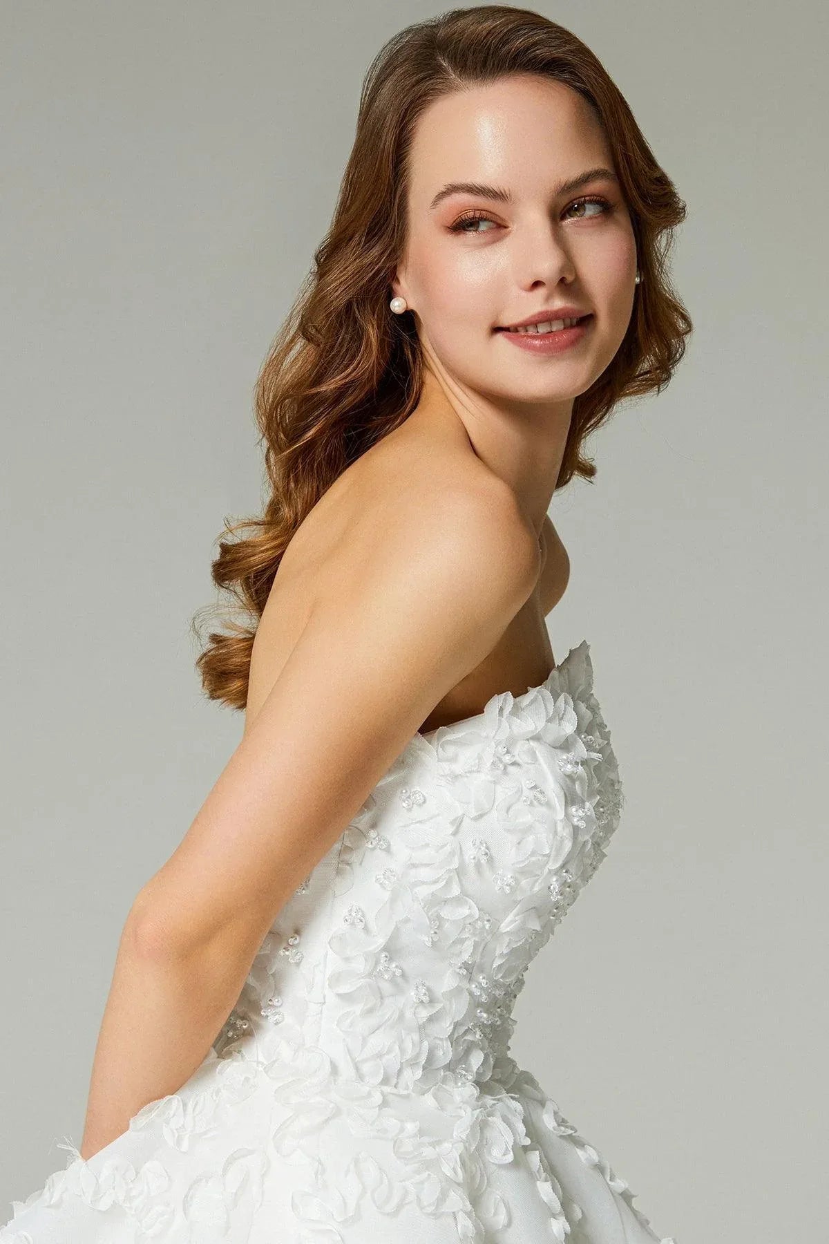 Beatrice Üç Boyutlu Dantelli Prenses Gelinlik - Mediha Cambaz Bridal