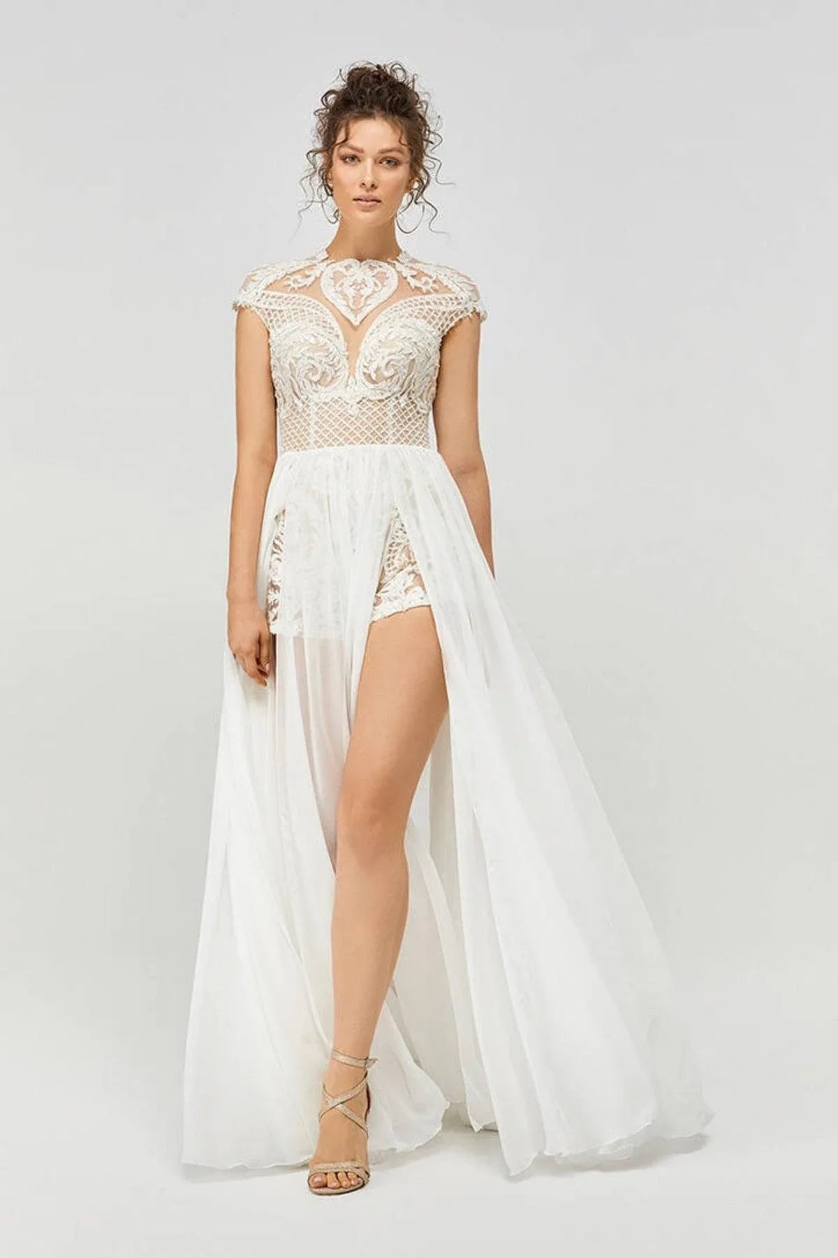 Breath Şortlu İki Parça Düz Kesim Gelinlik - Mediha Cambaz Bridal