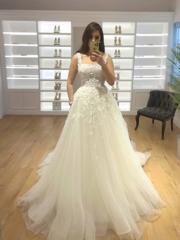 Diana Üç Boyut Çiçekli A Kesim Gelinlik - Mediha Cambaz Bridal