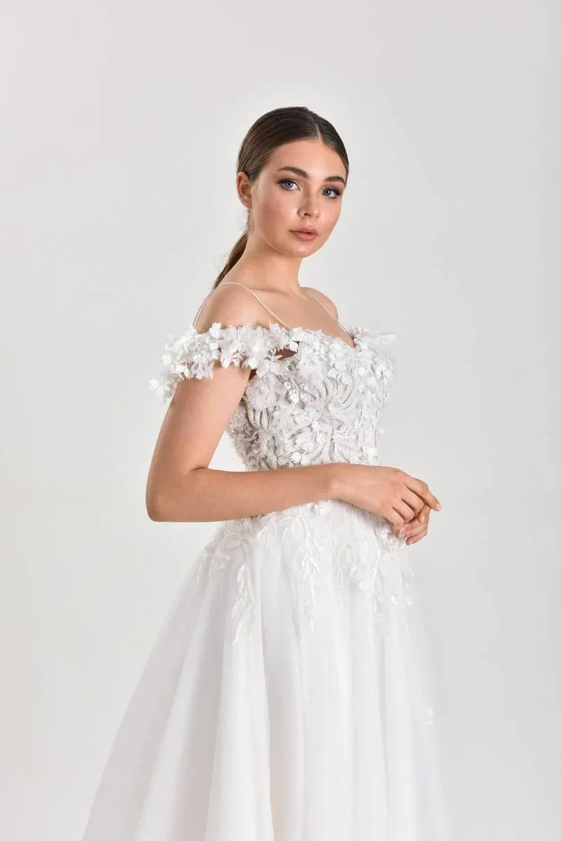 Elevation Üç Boyutlu Dantel A Kesim Gelinlik - Mediha Cambaz Bridal