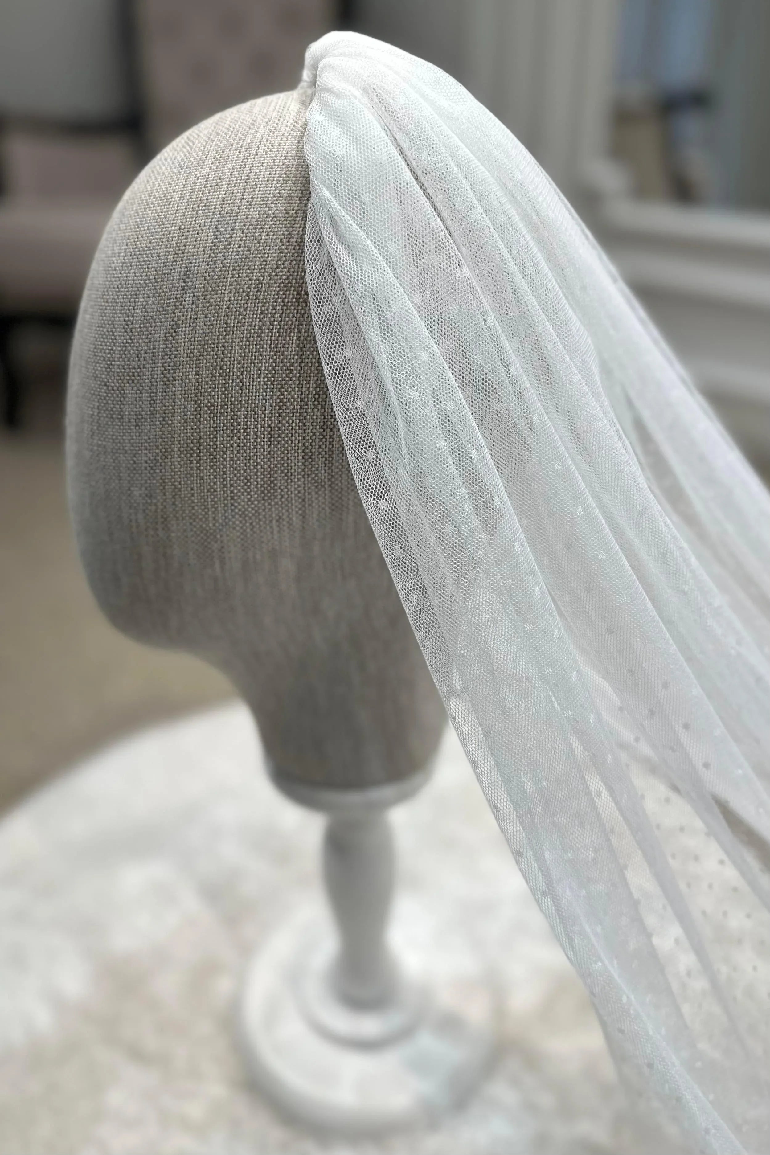 Elia Kırık Beyaz Puantiyeli Vintage Kısa Hayal Tül Duvak - Mediha Cambaz Bridal
