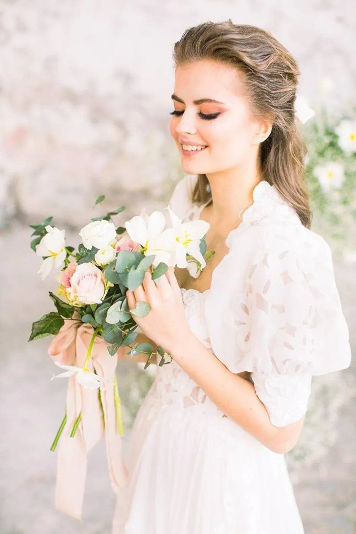 Elyse Lazer Dantel Gigot Kol A Kesim Gelinlik - Mediha Cambaz Bridal