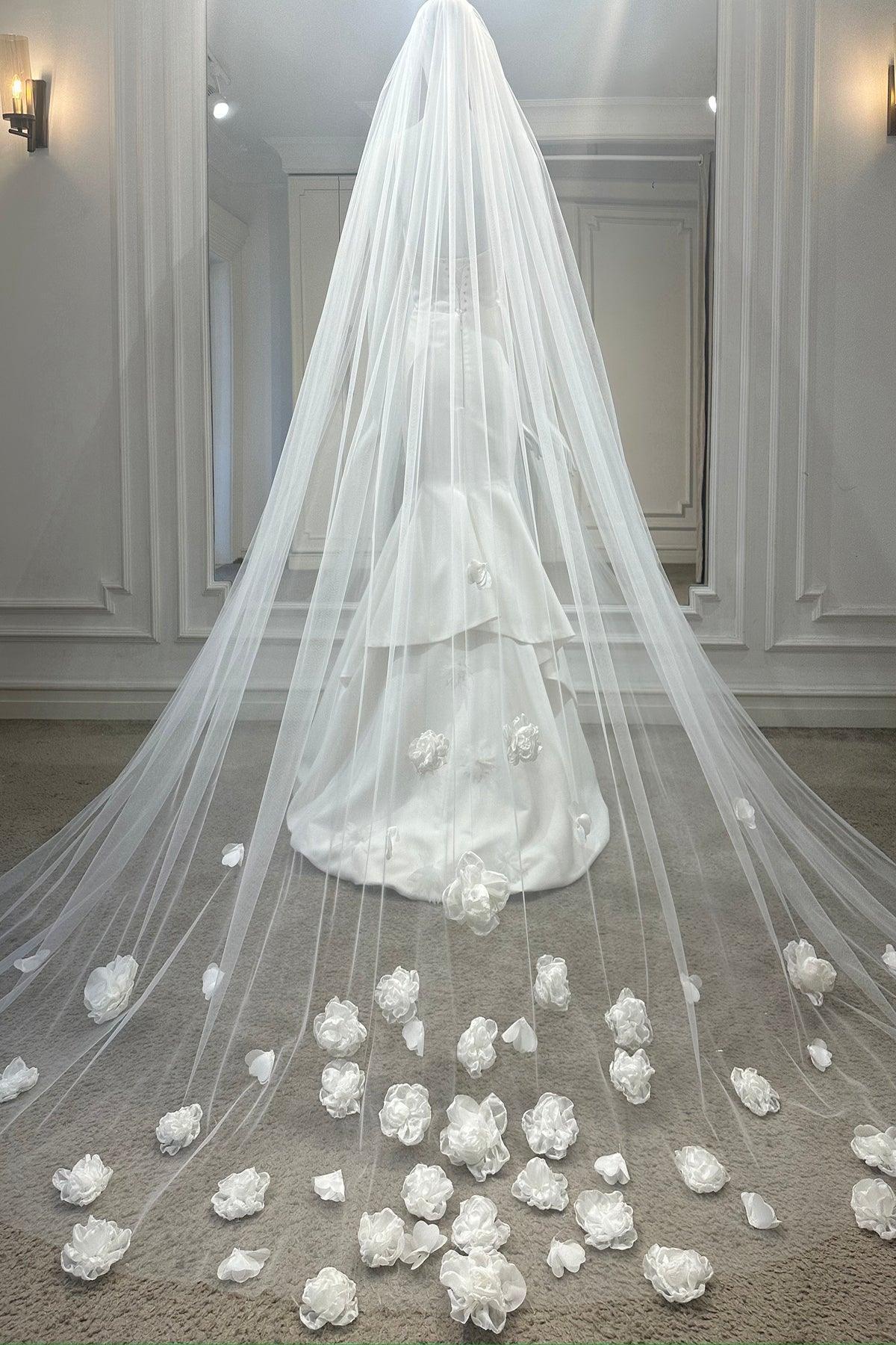 Florya - Üç Boyutlu Çiçekli İpek Tül Büzgülü ve Taraklı Duvak - Mediha Cambaz Bridal
