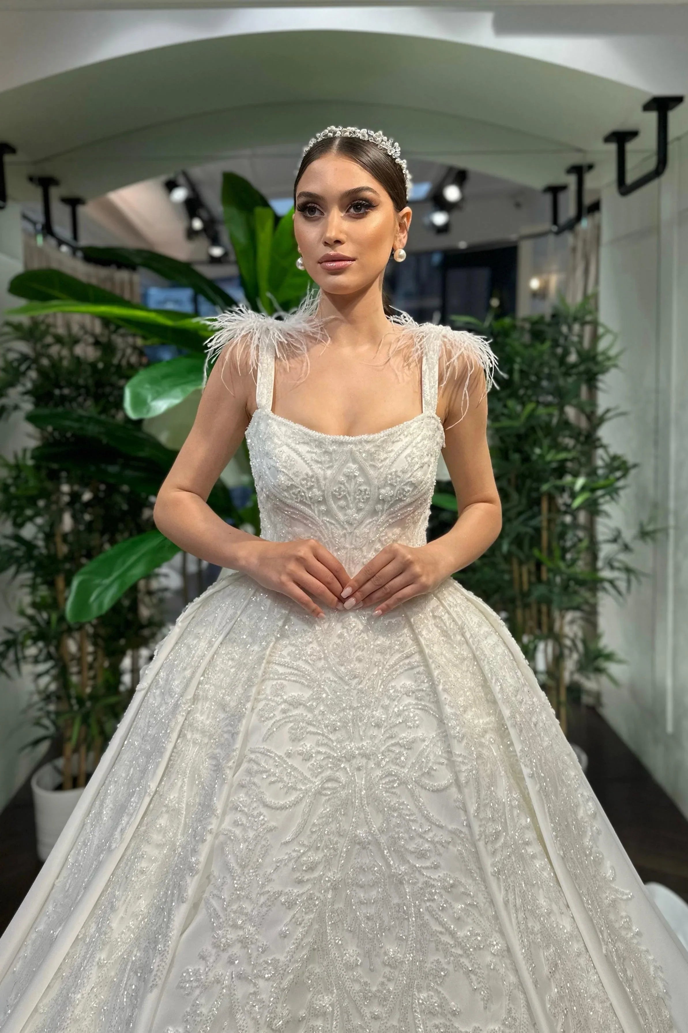 Gayla Otriş Detaylı Saten Prenses Model Gelinlik - Mediha Cambaz Bridal