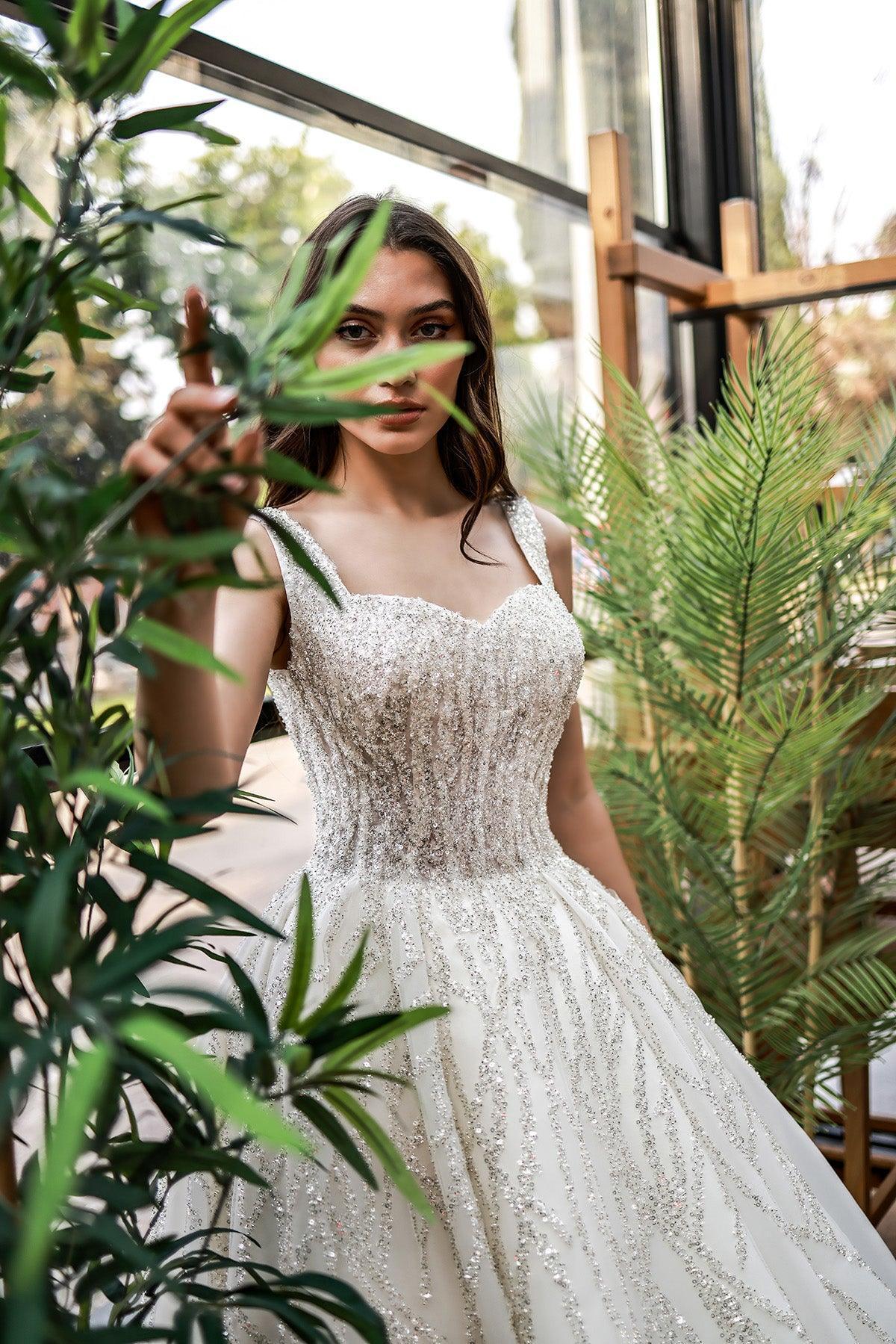 Hagor Askılı Çizgisel Dantelli Prenses Model Gelinlik - Mediha Cambaz Bridal