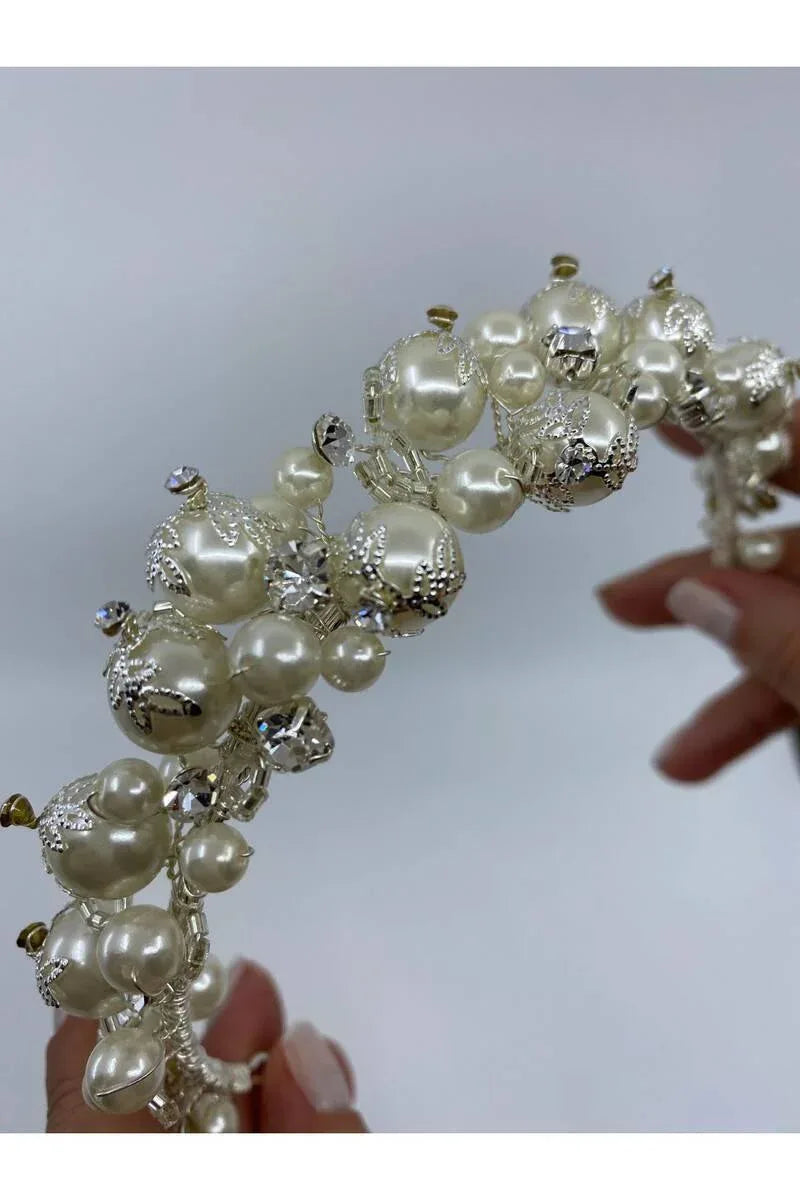 İncili Gümüş Detaylı Geniş Gösterişli Taç - Mediha Cambaz Bridal