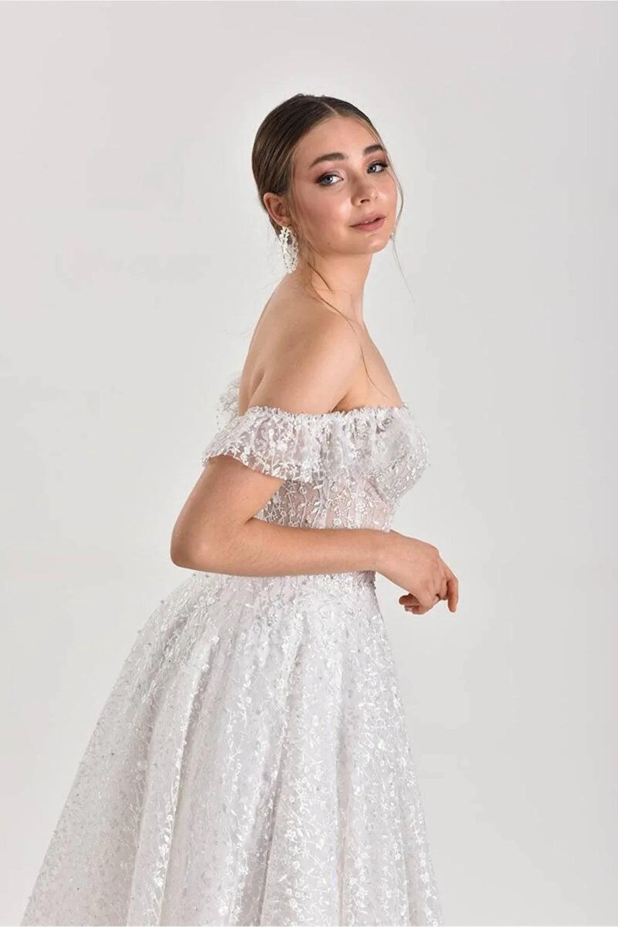 Isabel Çiçekli Dantel A Kesim Gelinlik - Mediha Cambaz Bridal