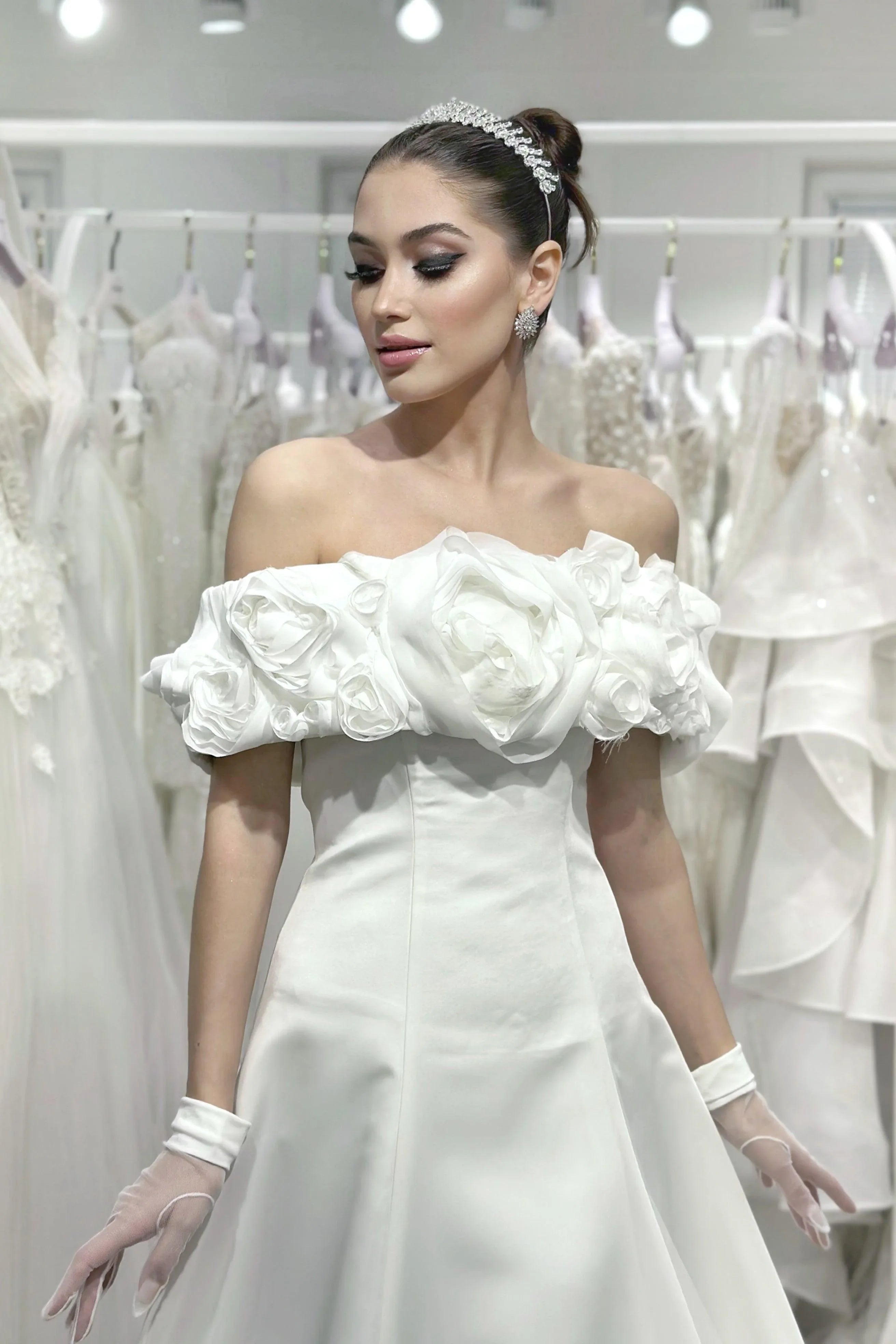 Josephini Kayık Yaka Saten A Kesim Gelinlik - Mediha Cambaz Bridal