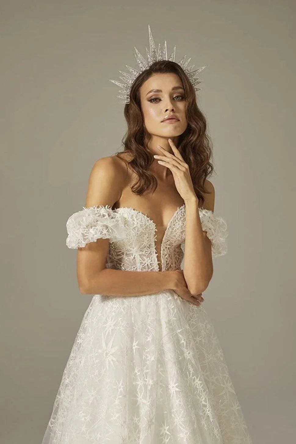 Karin Star Madonna Yakalı A Kesim Gelinlik - Mediha Cambaz Bridal