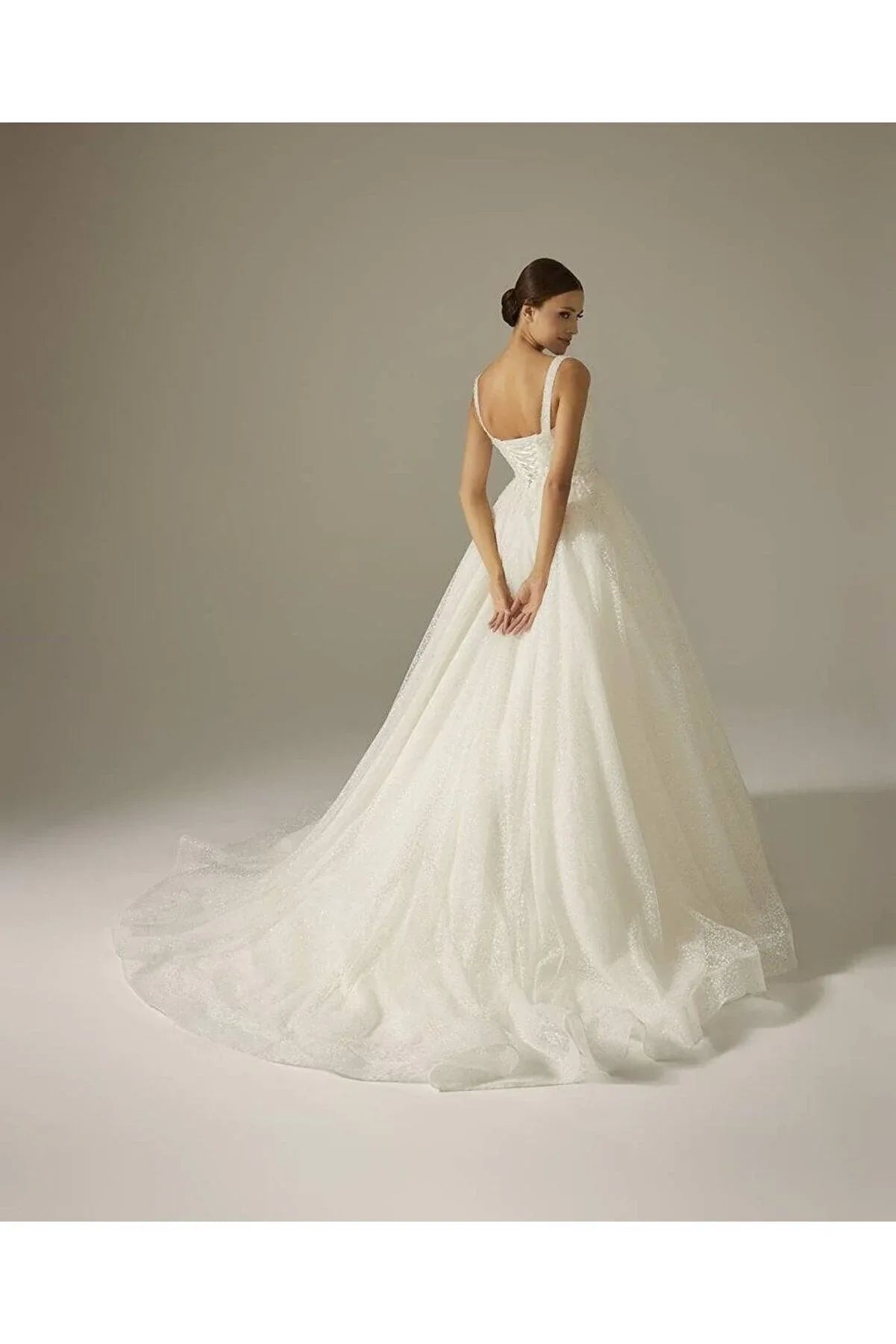 Karla Taş İşlemeli Prenses Model Gelinlik - Mediha Cambaz Bridal