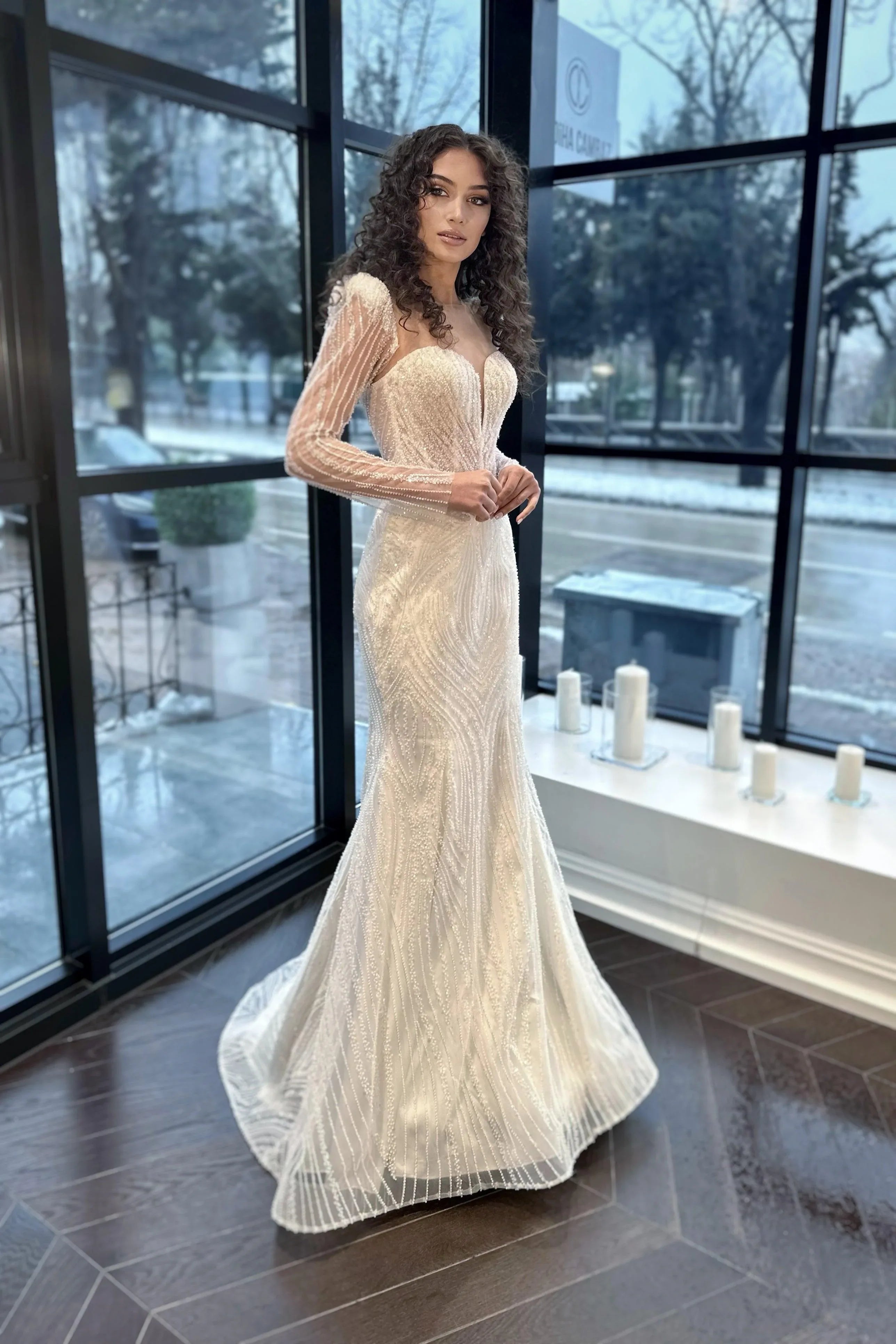 Kenndey İşlemeli Dantel M Yaka Balık Gelinlik - Mediha Cambaz Bridal