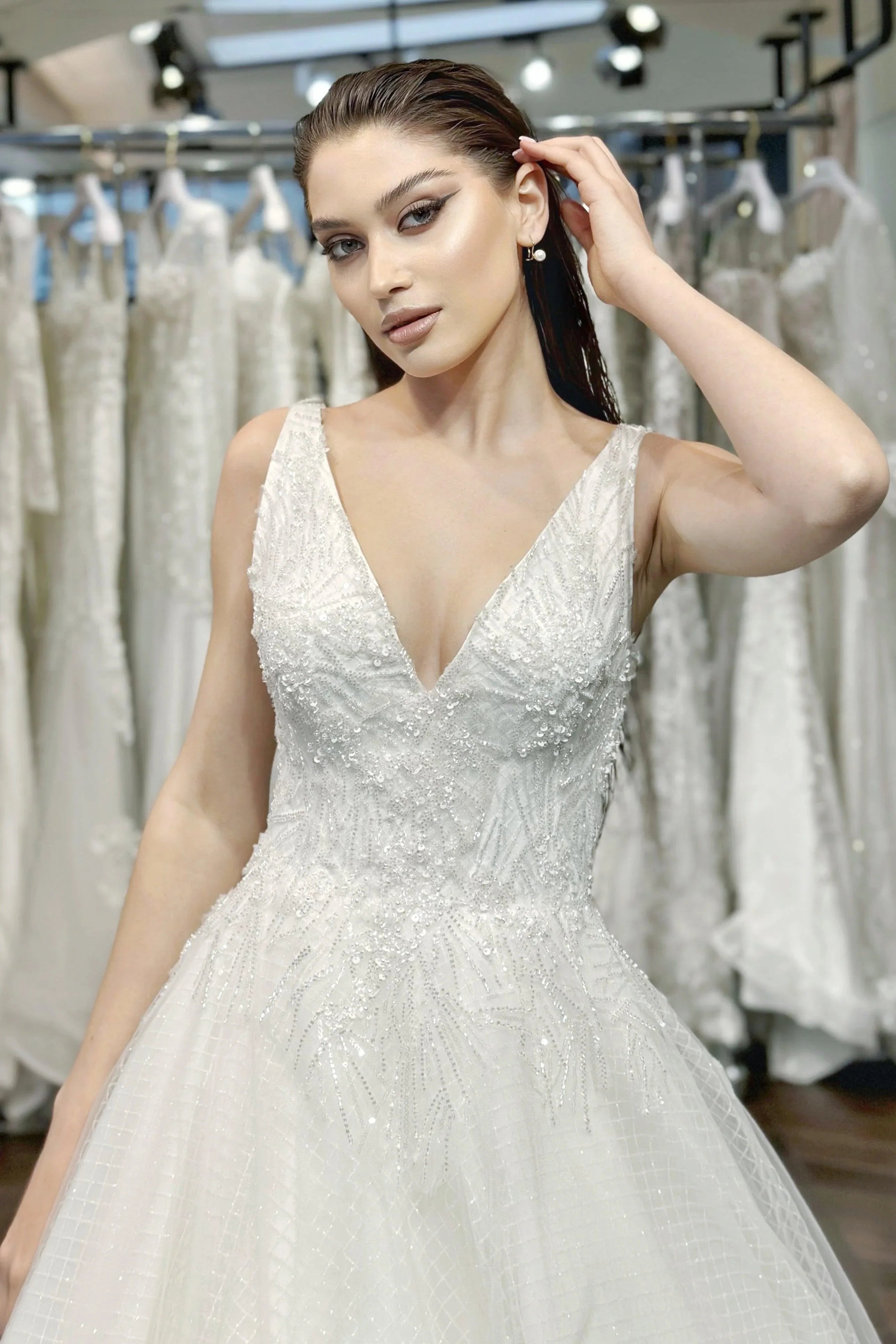 May Fileli Dantel V Yaka A Kesim Gelinlik - Mediha Cambaz Bridal
