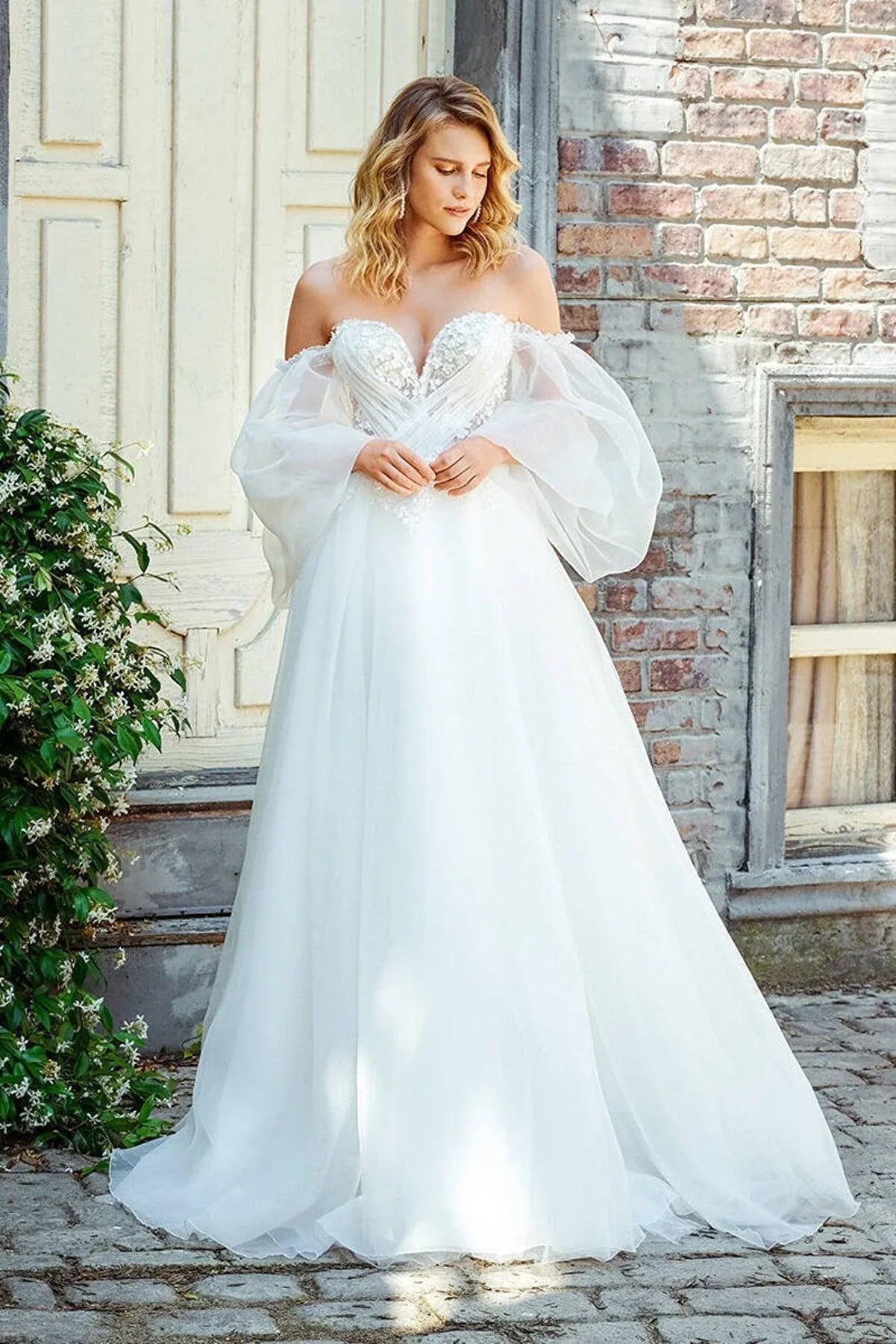 Nova Drapeli Balon Kol A Kesim Gelinlik - Mediha Cambaz Bridal