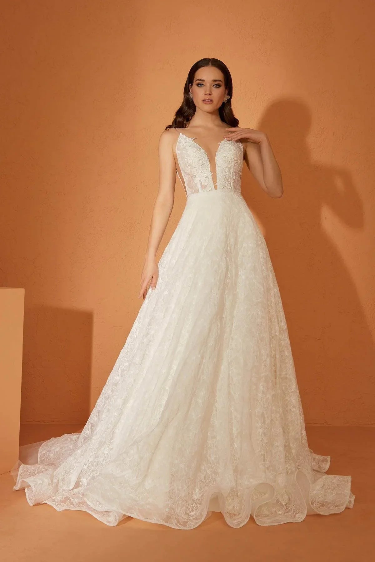 Opa 22 Dokulu Çiçek Dantel A Kesim Gelinlik - Mediha Cambaz Bridal