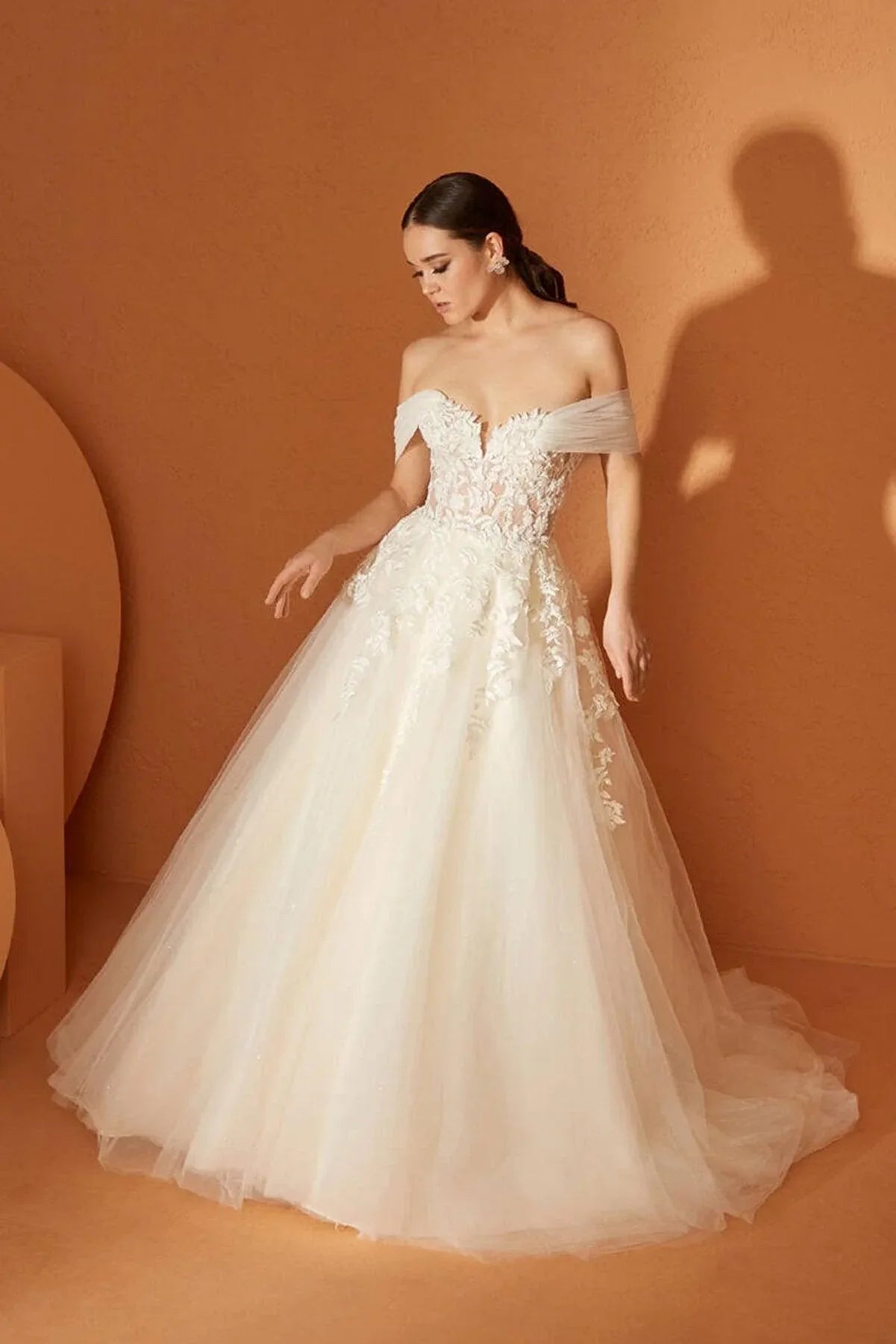 Retro Çiçek Dantel Tül A Kesim Gelinlik - Mediha Cambaz Bridal