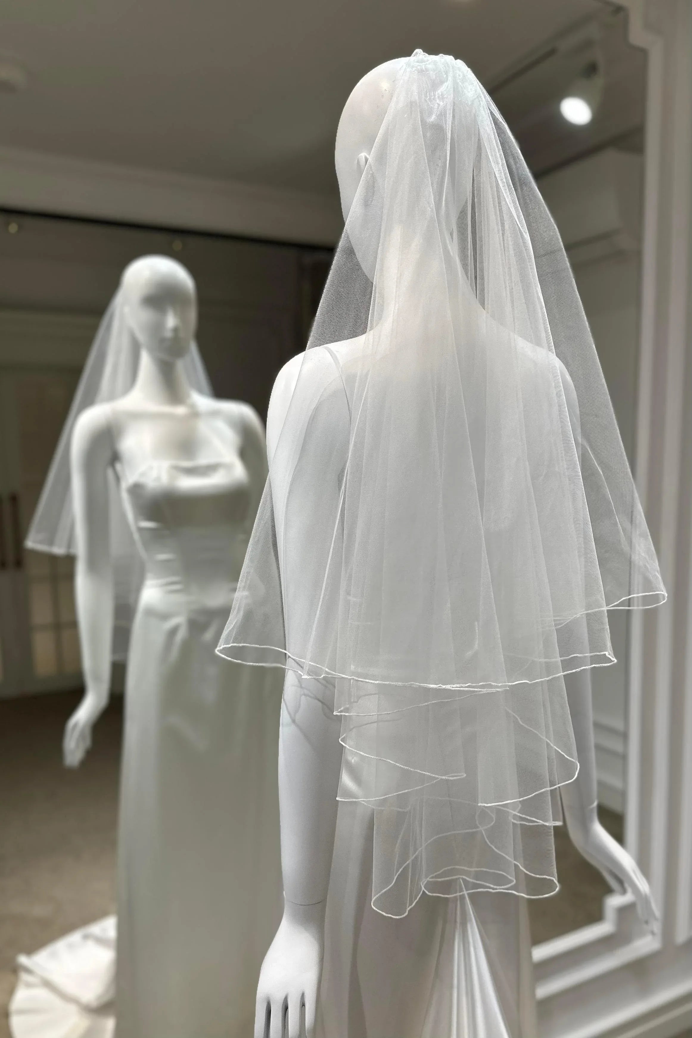 Ross Kırık Beyaz Sade Hayal Tül Kısa Duvak - Mediha Cambaz Bridal