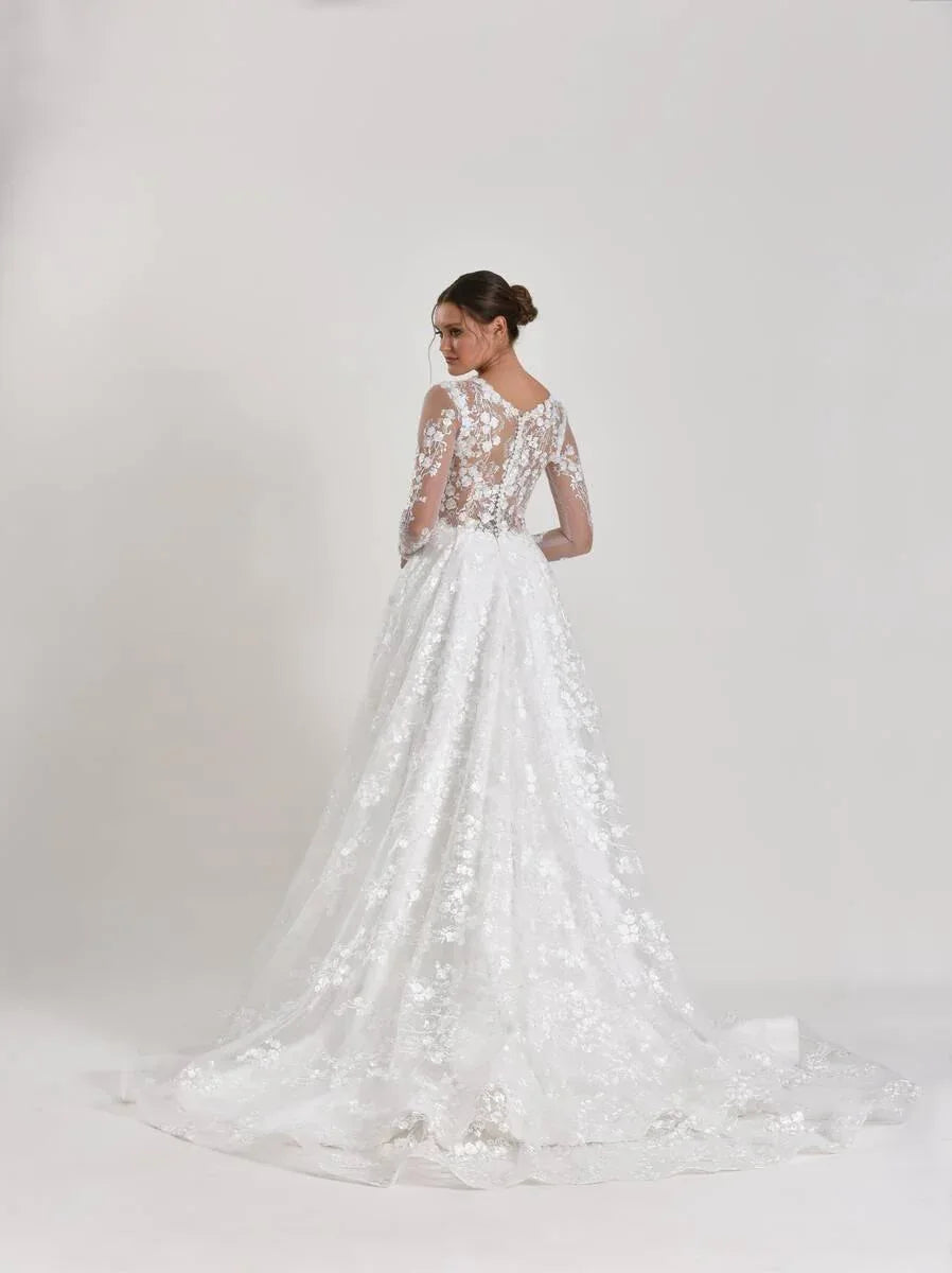 Sara Sarmaşık Desenli Yuvarlak Yaka Özel Tasarım A Kesim Gelinlik - Mediha Cambaz Bridal