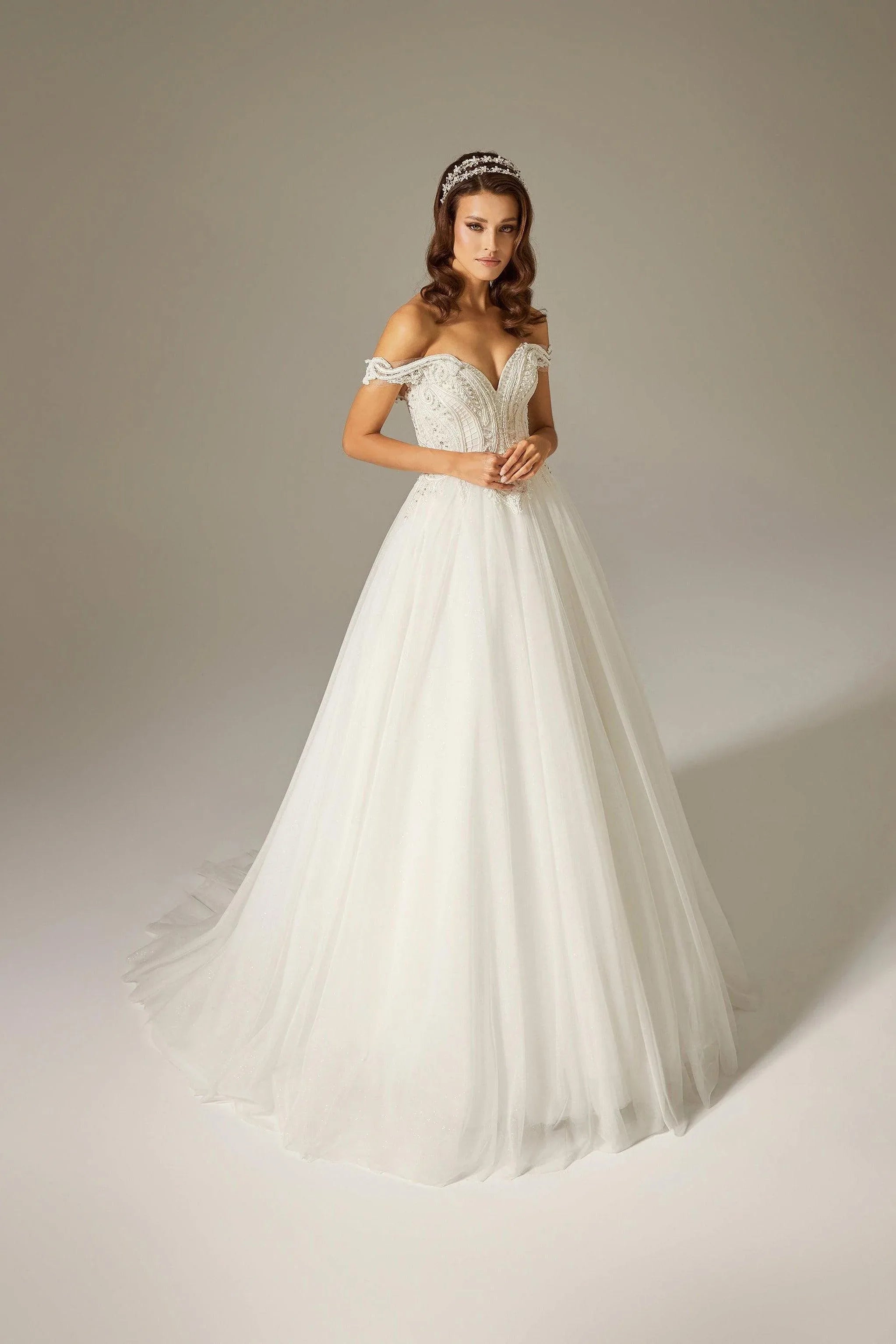 Sem Dantel İpek Tül Helen A Kesim Gelinlik - Mediha Cambaz Bridal
