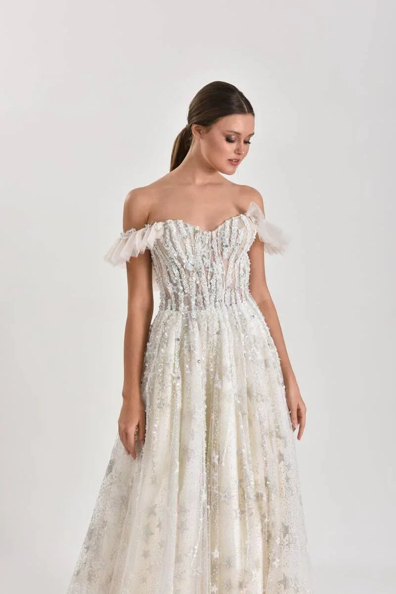 Universe Dantel Düşük Kollu A Kesim Gelinlik - Mediha Cambaz Bridal