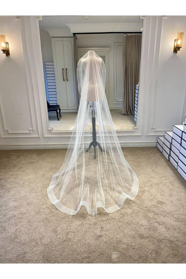 Uzun Rahibe Dalgalı Görünümlü Materyalli Hayal Tül Kırık Beyaz Duvak 250 cm - Mediha Cambaz Bridal
