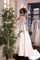Valerie Straplez Dantel İşlemeli Prenses Model Gelinlik - Mediha Cambaz Bridal