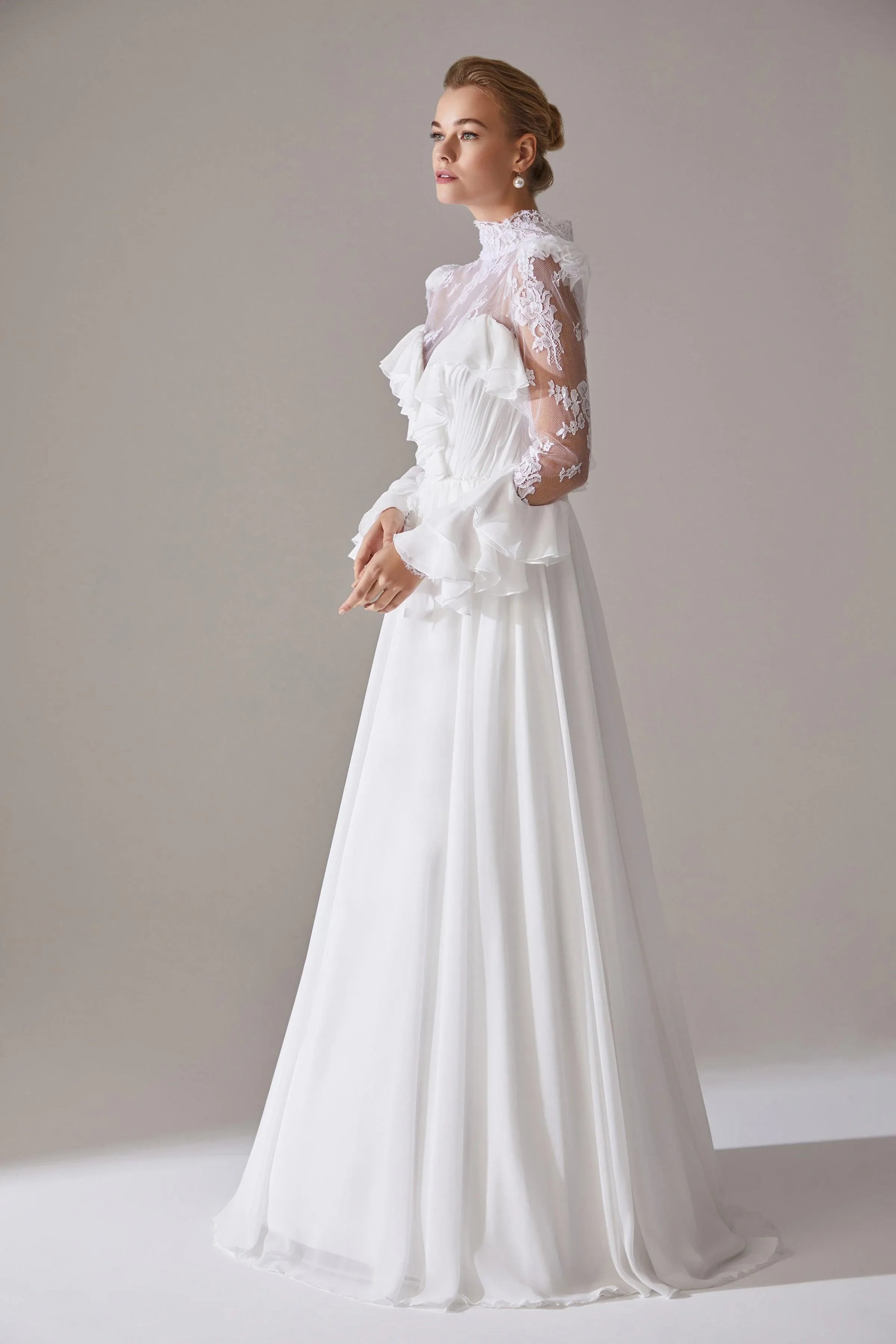 Vienna Şifon Drapeli Düz Kesim Gelinlik - Mediha Cambaz Bridal