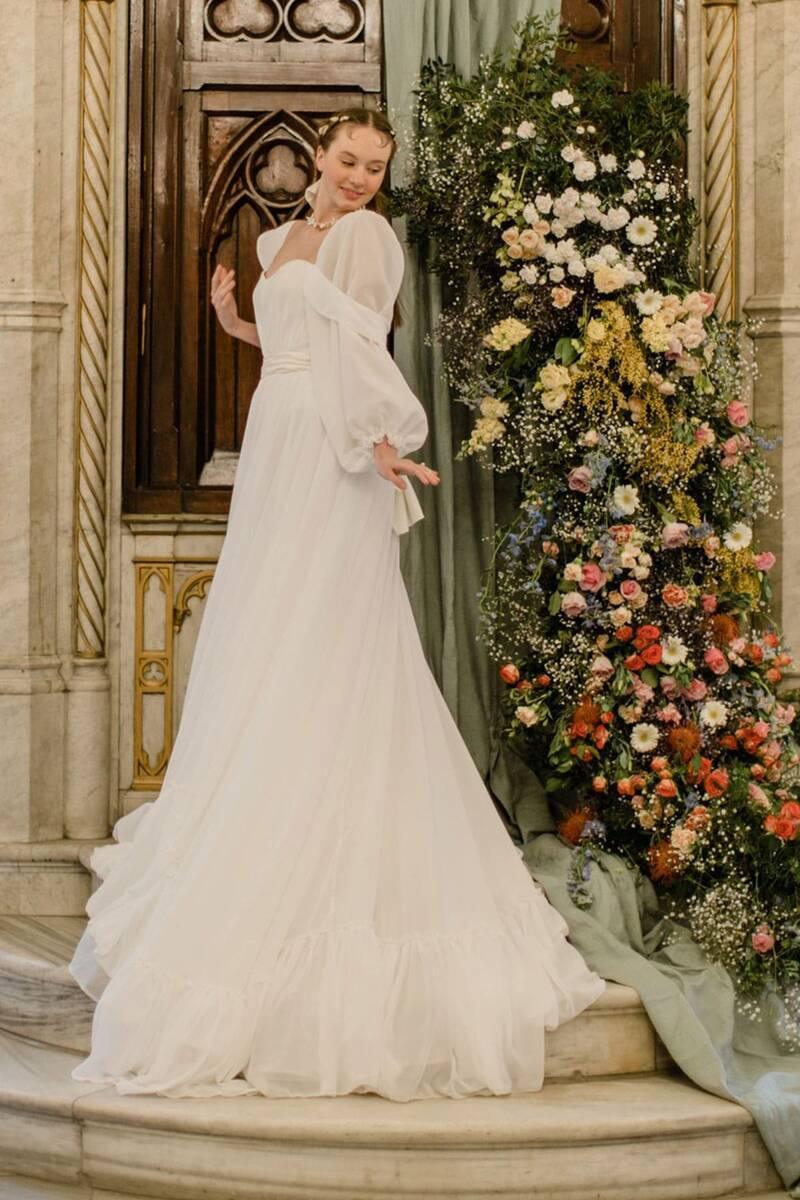 Viktorya Uzun Balon Kollu Helenistik Gelinlik - Mediha Cambaz Bridal